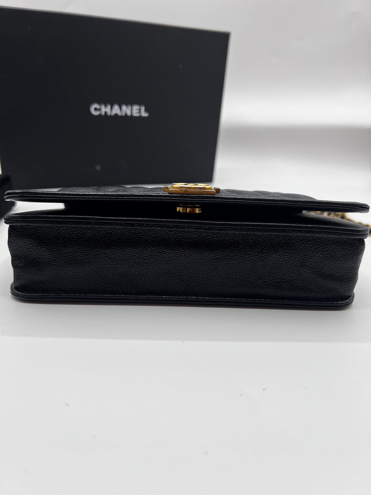 Chanel Le Boy Quilted Caviar Wallet On Chain  (🇵🇭P163,400)