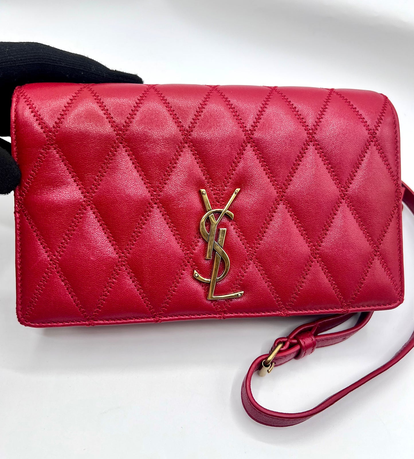 Yves saint Laurent Angie Wallet On Chain   (🇵🇭P80,840)