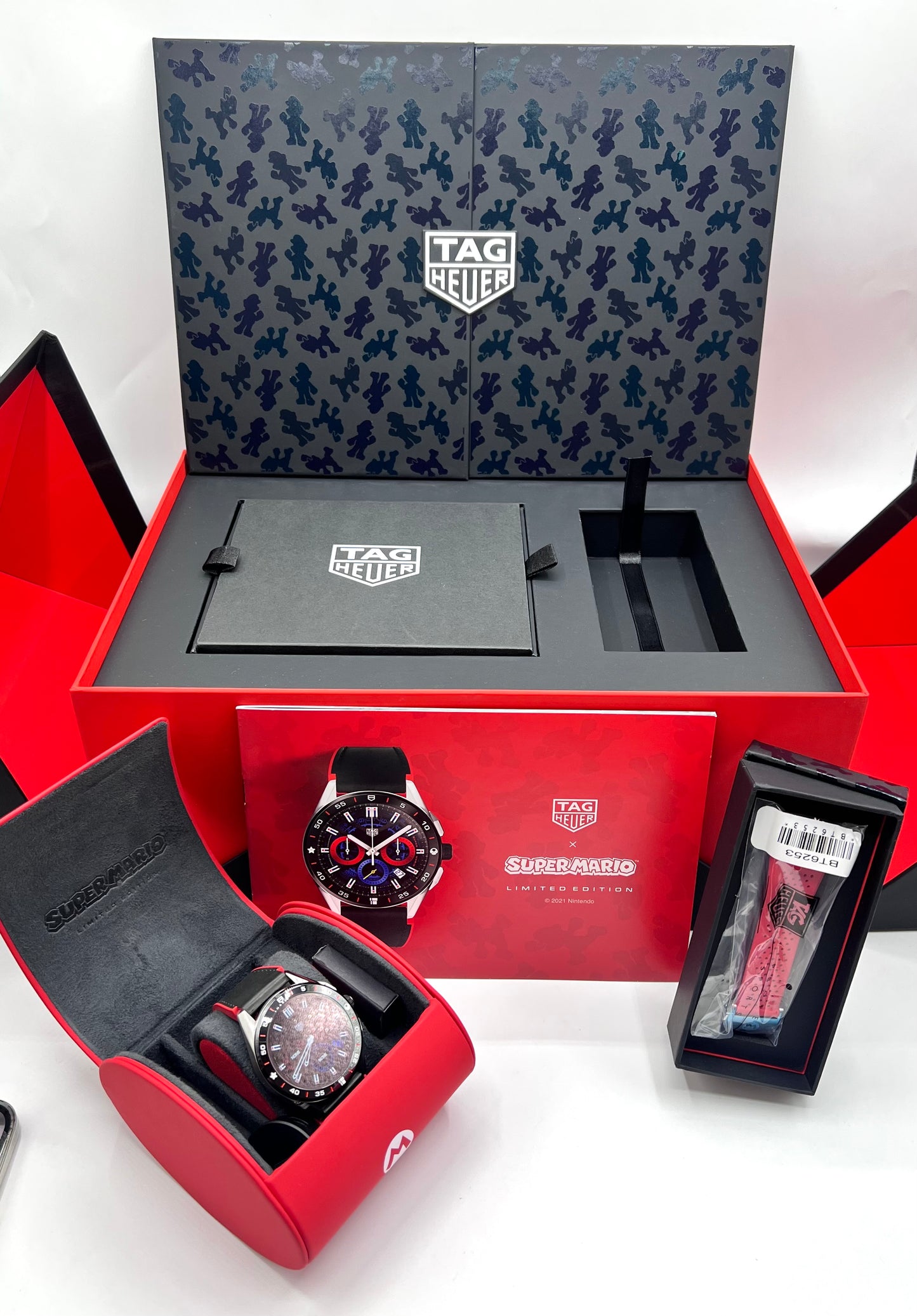 TAG HEUER CONNECTED SUPER MARIO LIMITED EDITION SMART WATCH