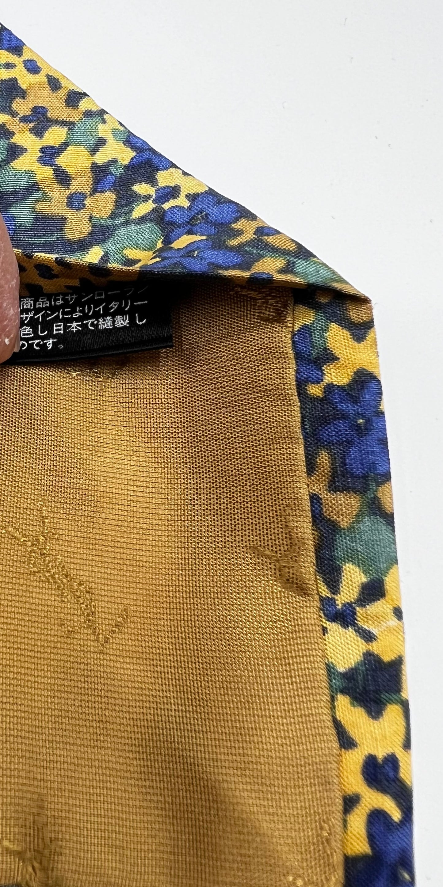 Yves Saint Laurent Flower Motif Silk Necktie (🇵🇭P2,580)
