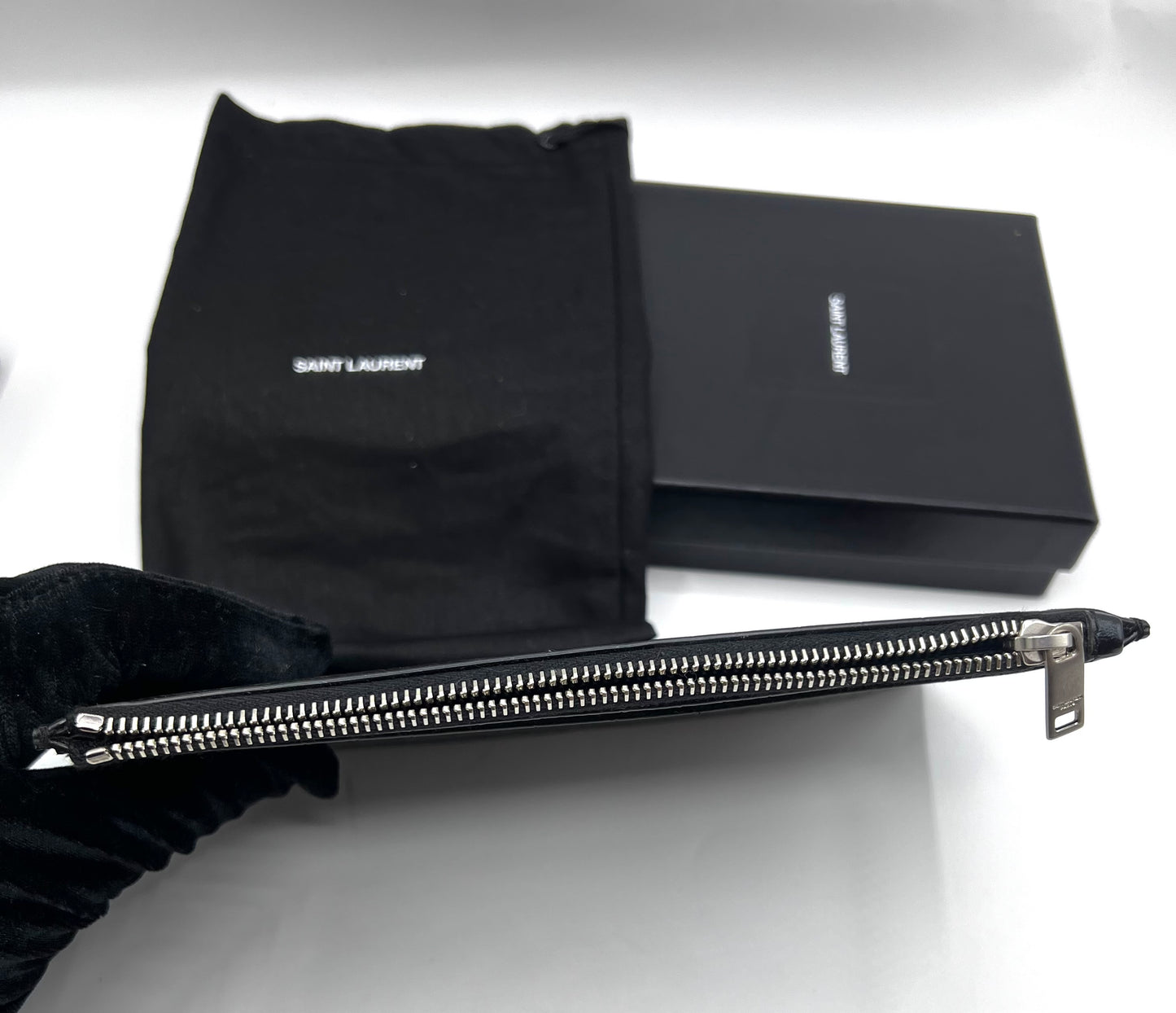 Yves Saint Laurent Crocodile Embossed Mini Clutch Bag     (🇵🇭P23,220)