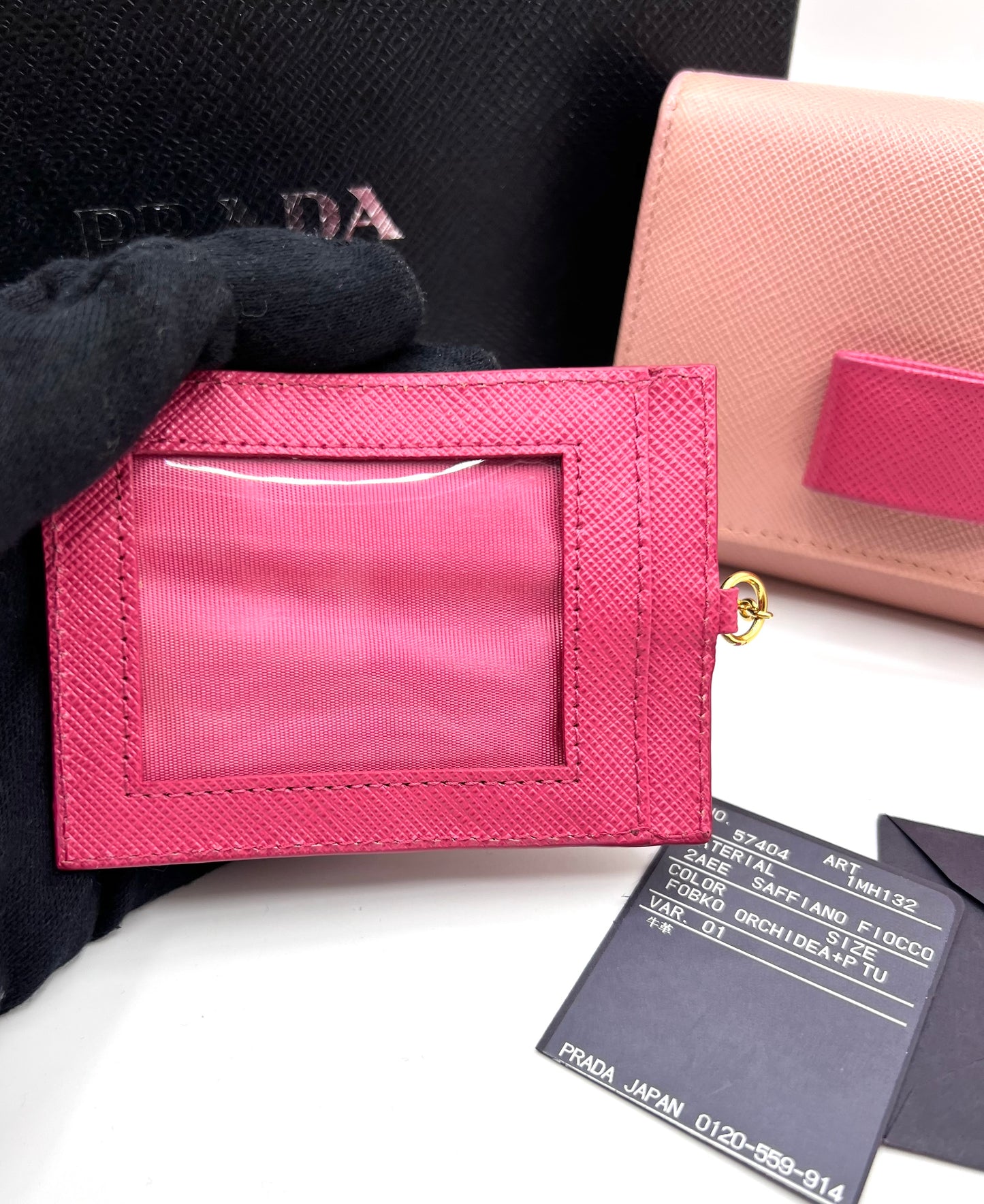 Prada Saffiano Flap Long wallet w/ Detachable Card Case       (🇵🇭P16,340)