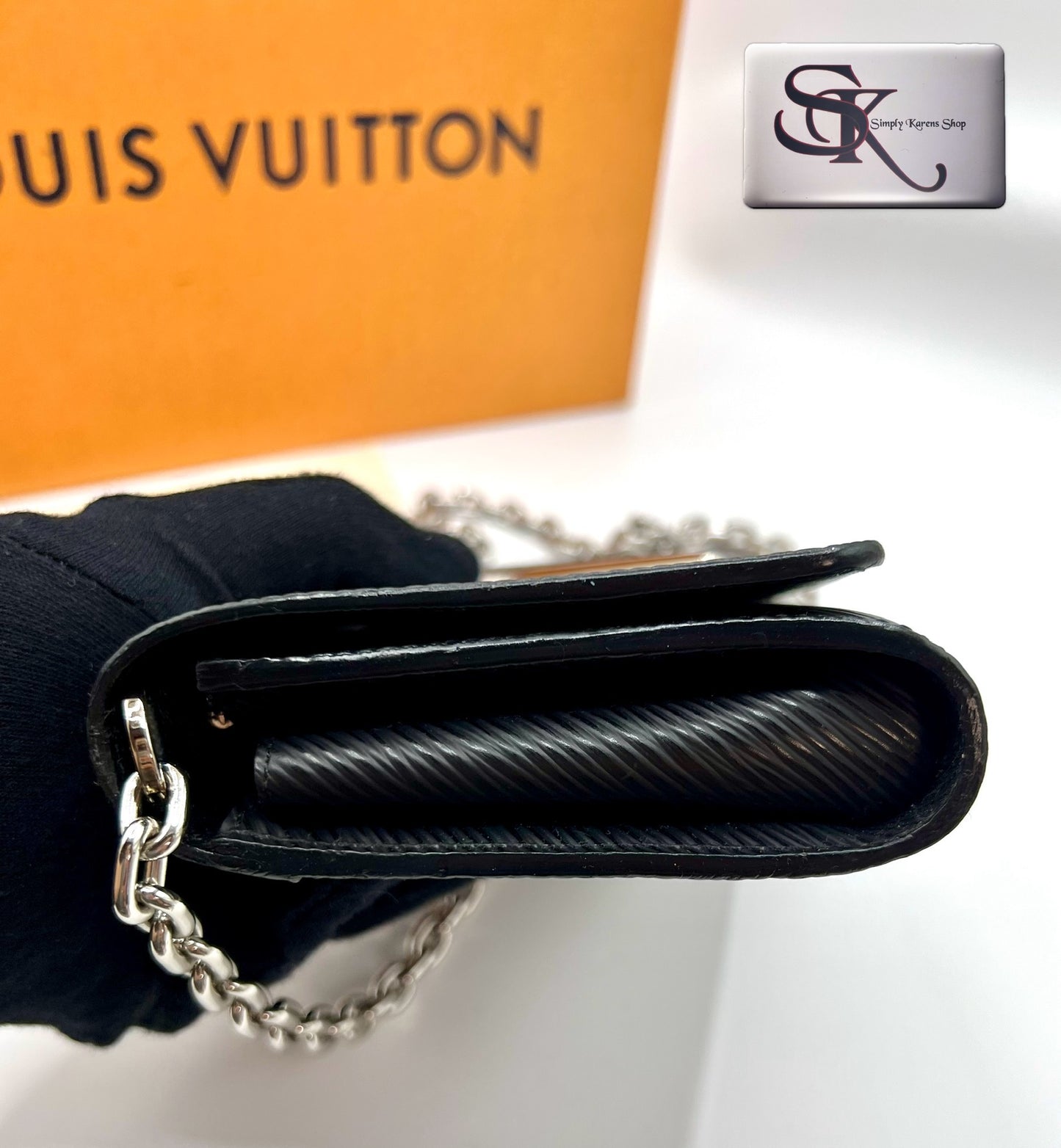 Lv TWist wallet on Chain