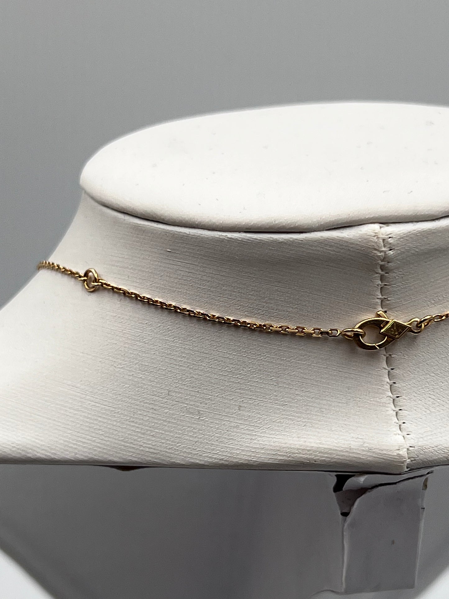Van Cleef & Arpels Sweet Alhambra Carnelian Necklace 18K YG 2.8g 31~41cm            (🇵🇭P145,340)
