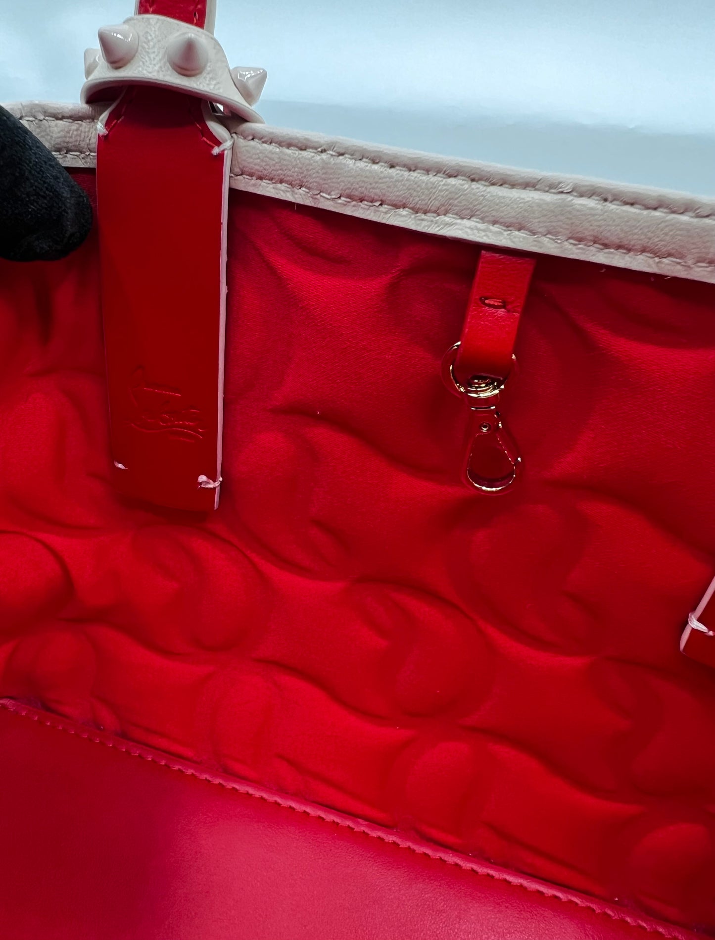 Christian Louboutin Small Cabata Embossed CL Nappa Leather Tote 2 way                 (🇵🇭P67,940)