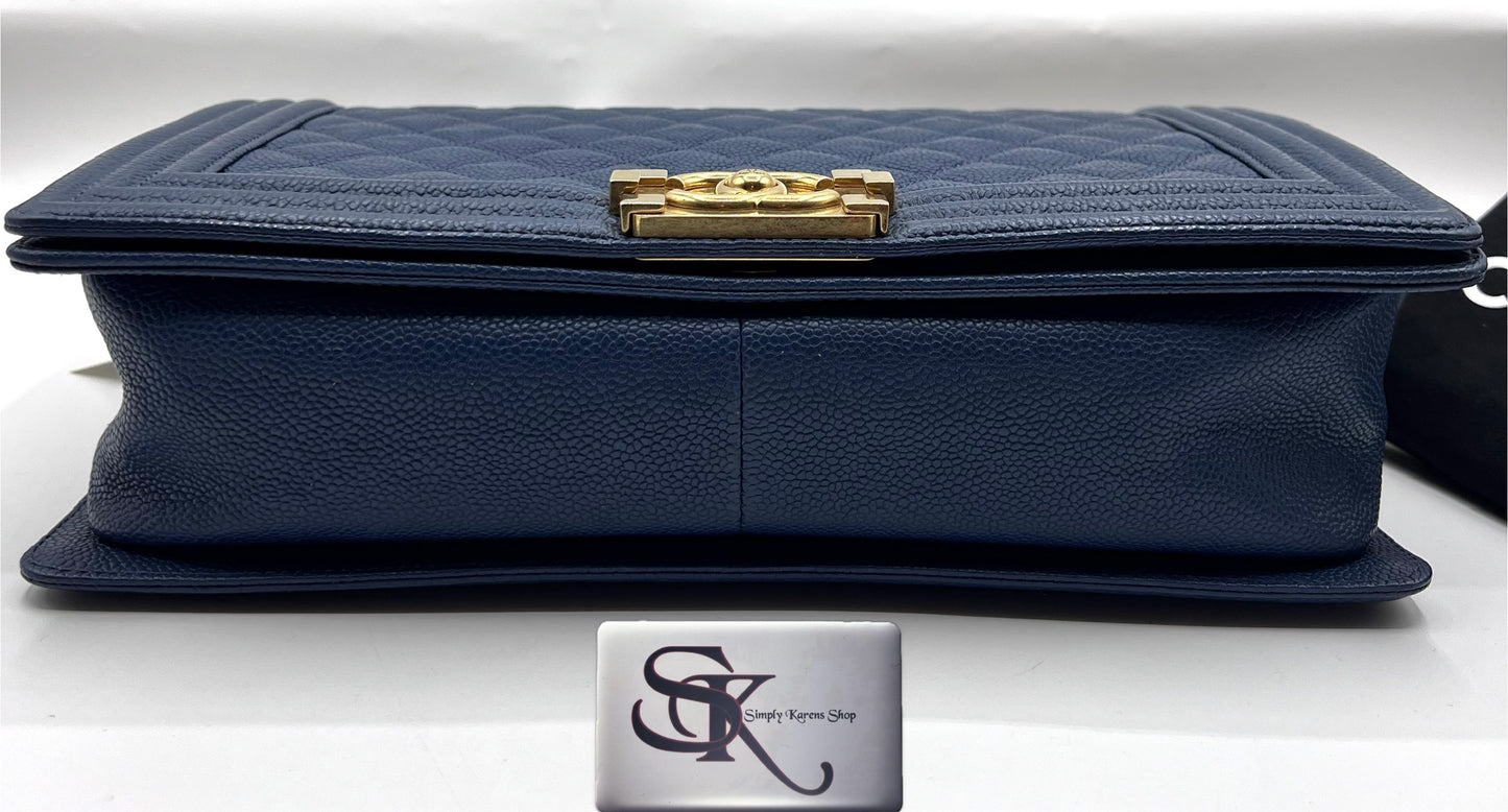 Chanel Caviar Leboy Navy Blue New Medium G.H.                    (🇵🇭P344,000)