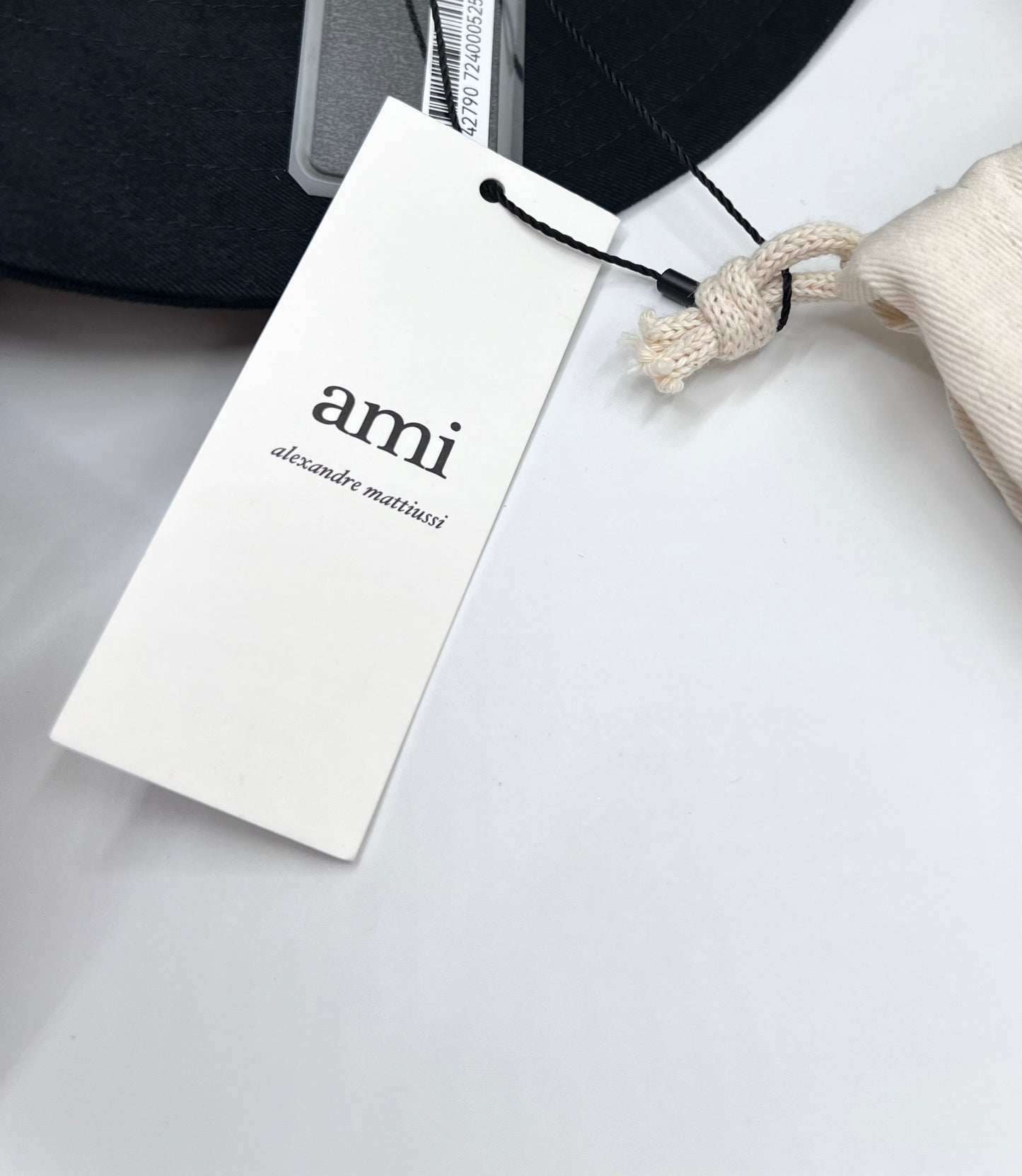 Ami Paris Bucket Hat Size 2 Red Logo (🇵🇭P13,760)