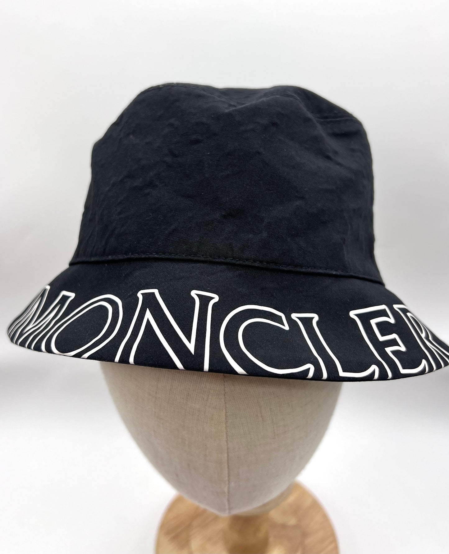 Moncler Logo Black Bucket Hat S~ M size