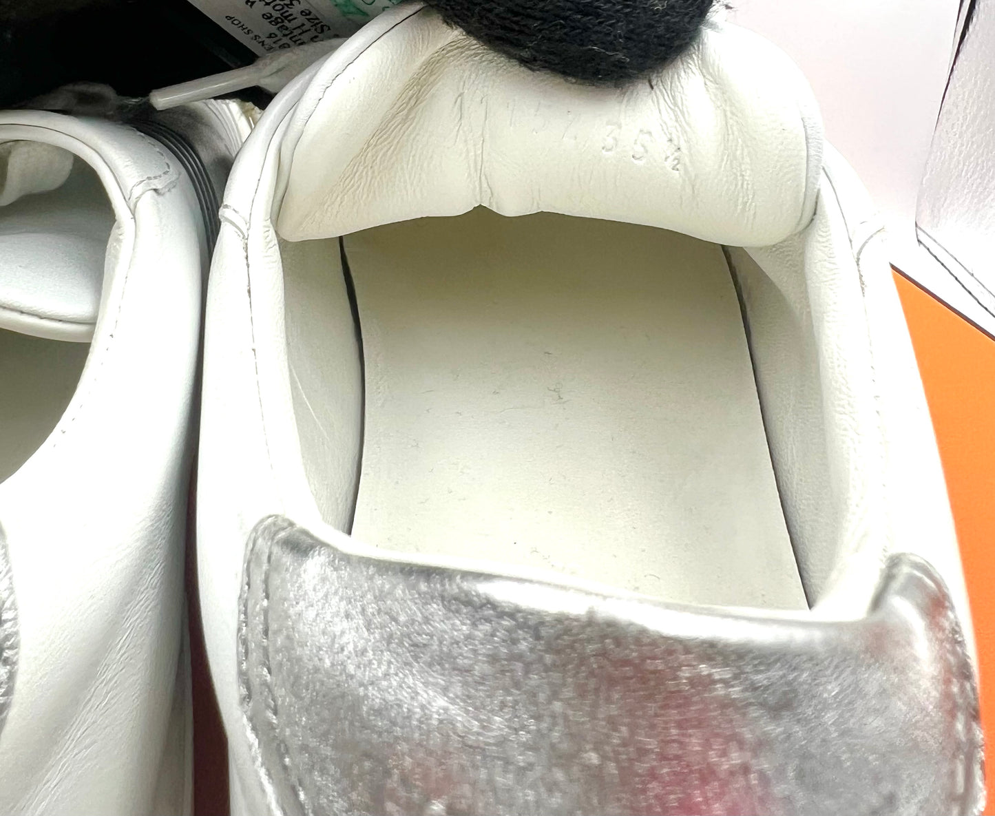 Hermes Avantage  white Calfskin H motif Sneakers Size 35 1/2 (🇵🇭P20,640)