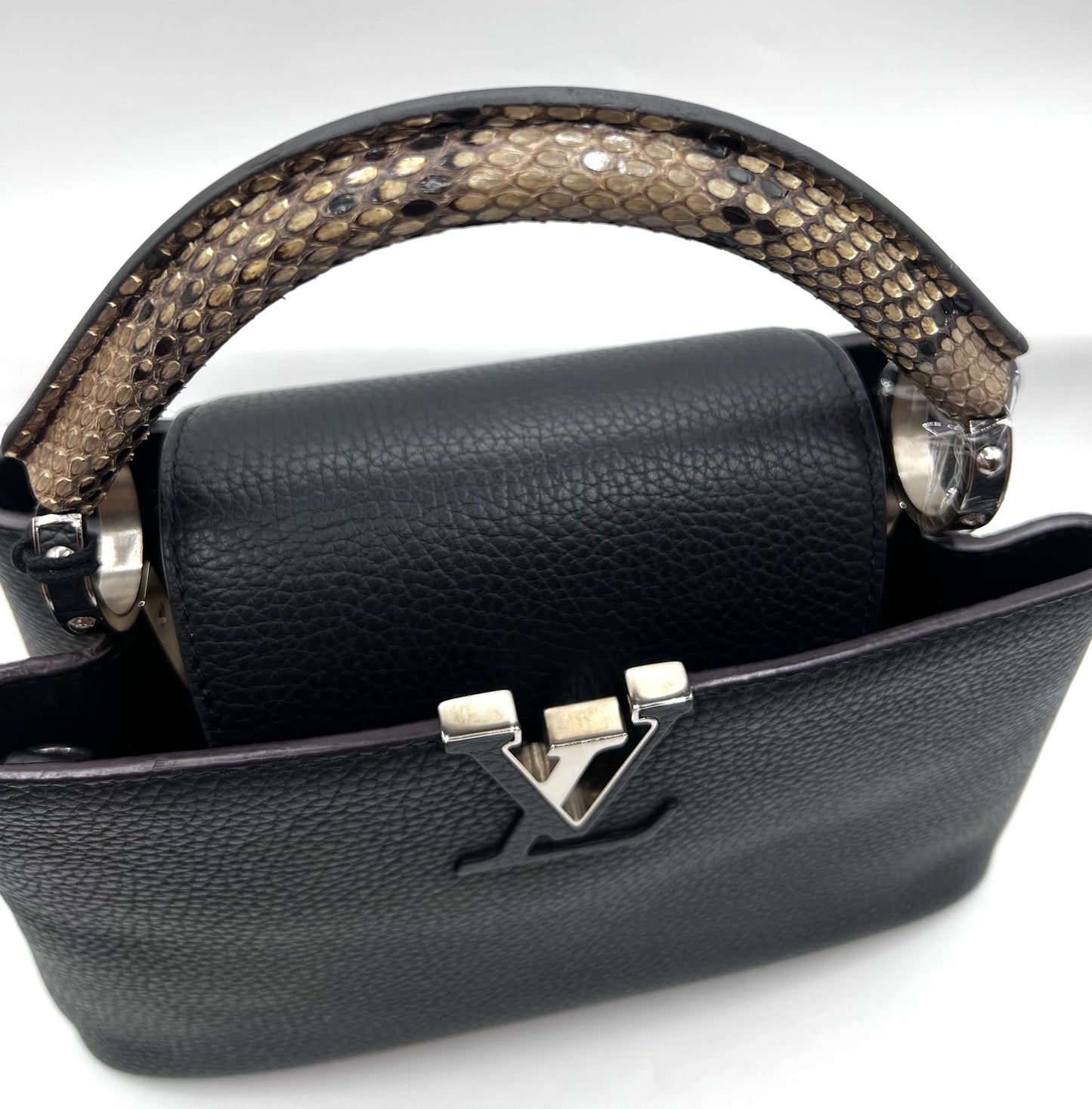 Louis Vuitton Taurillon Cappucine BB Python Handle       (🇵🇭P197,800)