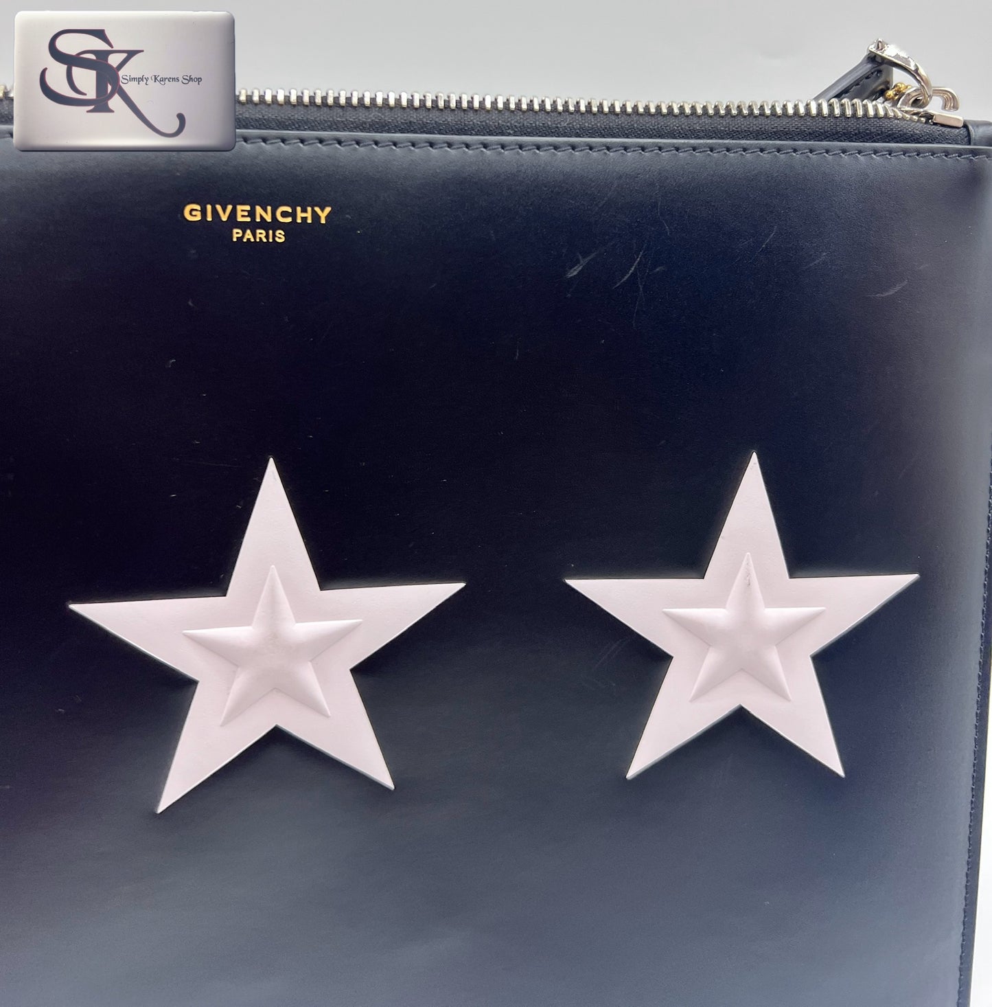 Givenchy Leather Clutch Bag size 30 cm x 24cm     🇵🇭P11200😂