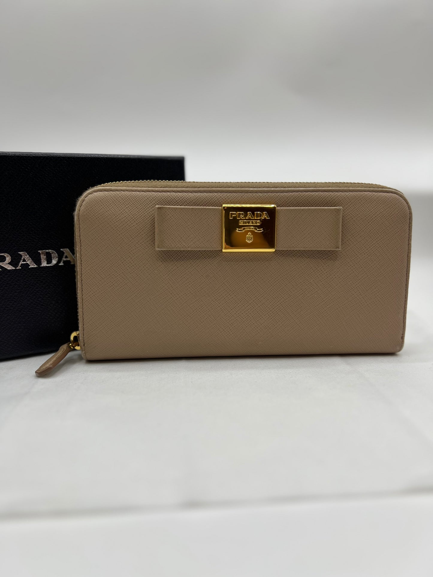 Prada Saffiano Taupe Long Zip Around Wallet  (🇵🇭P12,040)