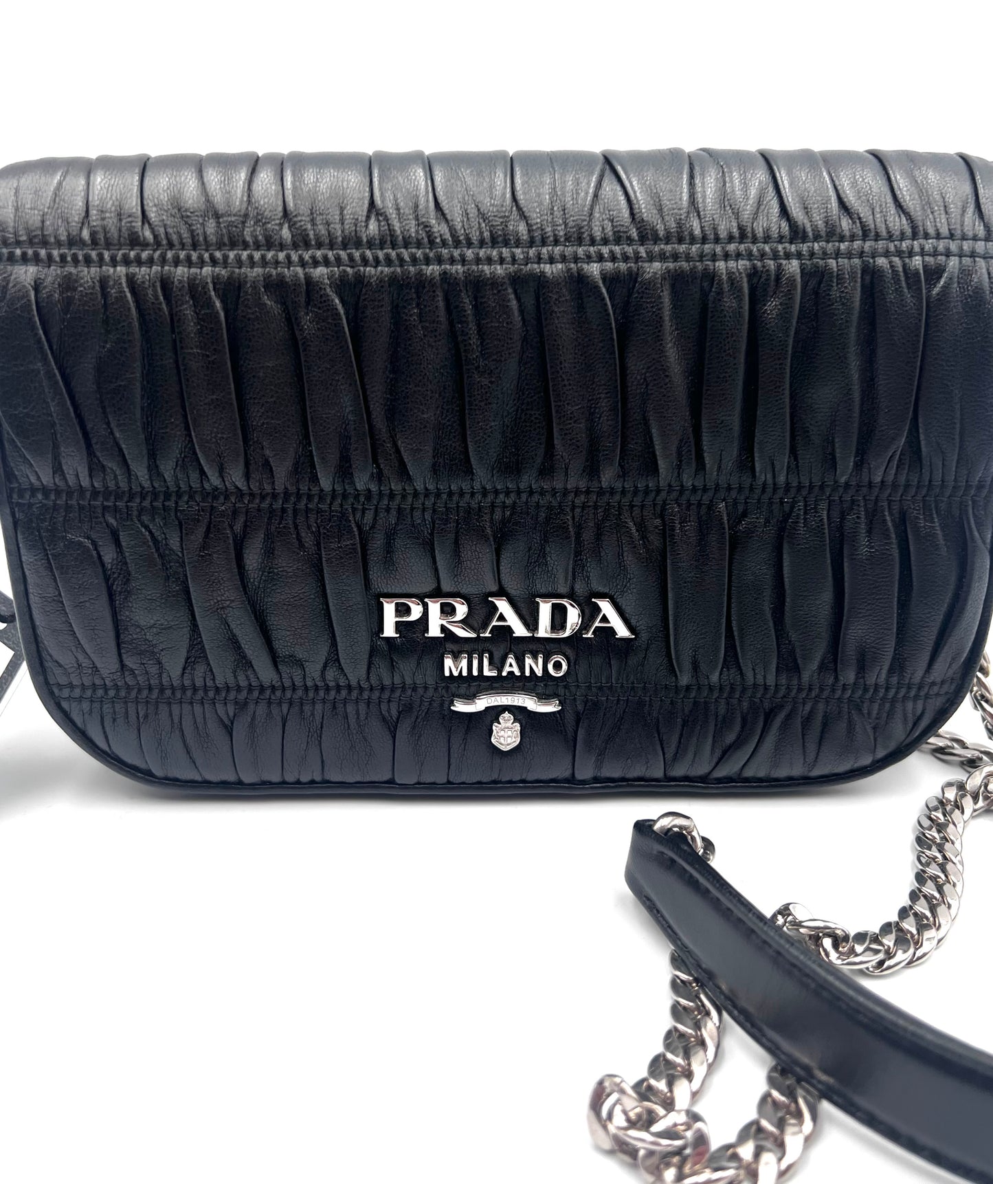 Prada Nappa Gaufre Black Flap Chain Bag(🇵🇭P38,270)