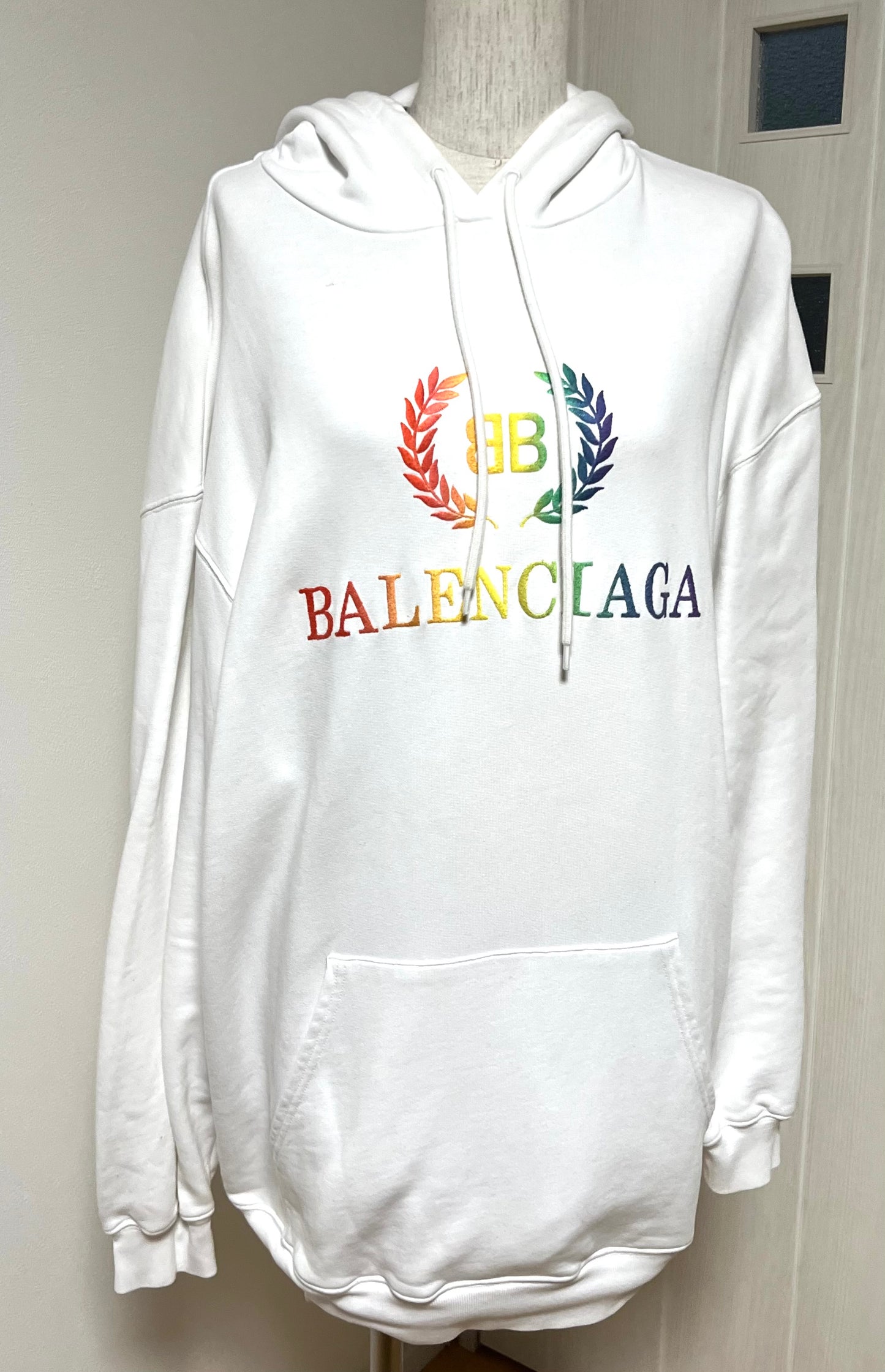 Balenciaga White Parker Jacket S Size on Tag Fits L size Ladies