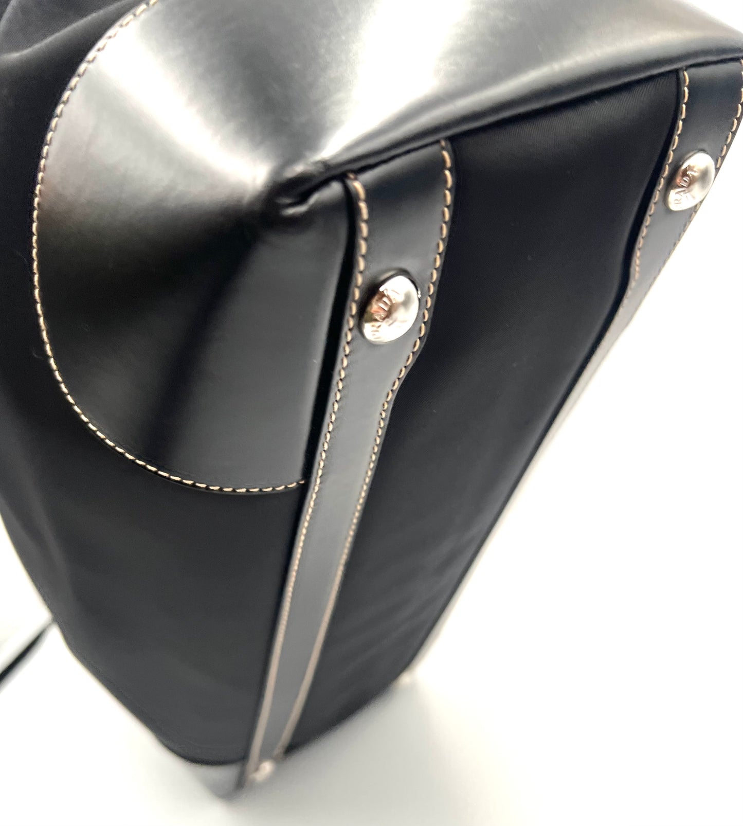 Prada Tessuto Nylon Black Tote Bag (🇵🇭P24,940)