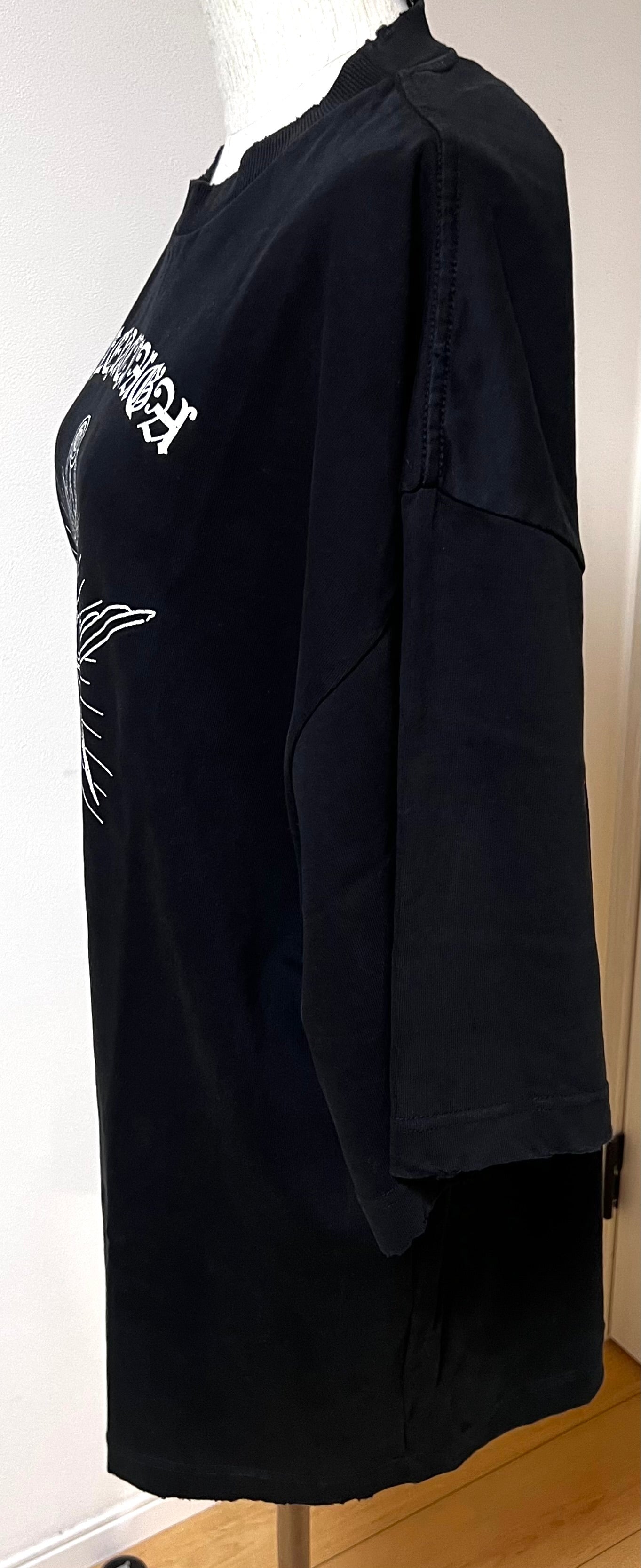 Balenciaga Black Tshirt Free Your Mind Motif  S size on Tag Fits XL Men