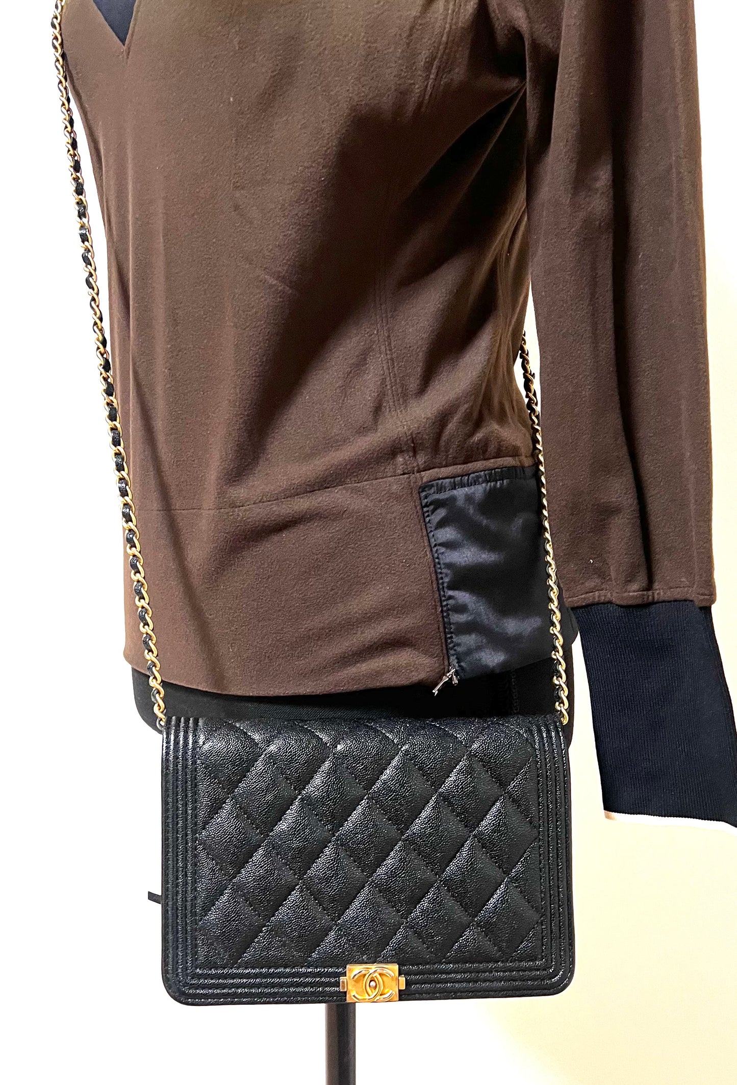 Chanel Le Boy Quilted Caviar Wallet On Chain  (🇵🇭P163,400)