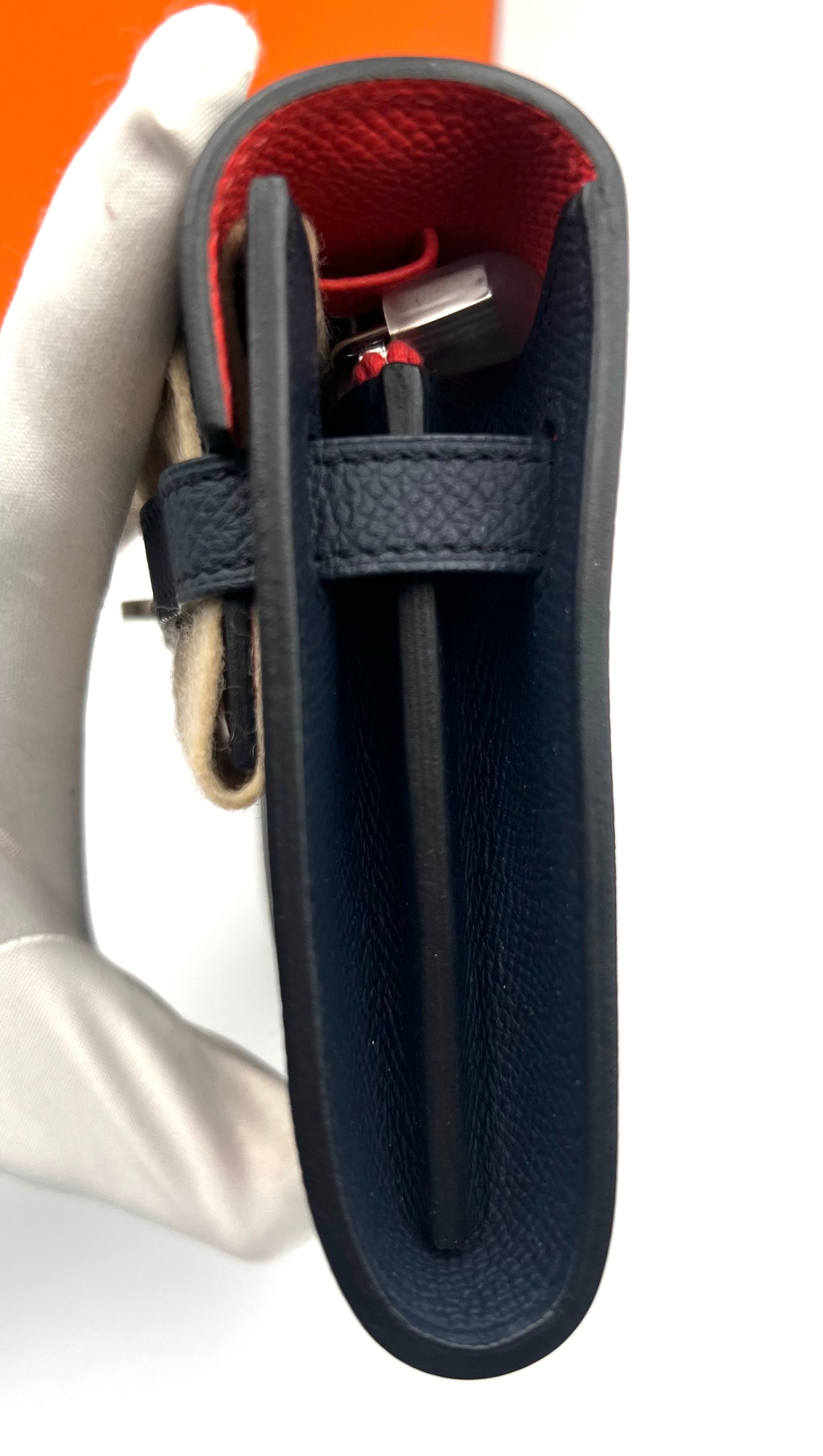 Hermes Kelly To Go Woc in Rouge Serie, Blue Indigo & Rose Texas Epson Leather Stamp B PHW                          (🇵🇭P425,700)