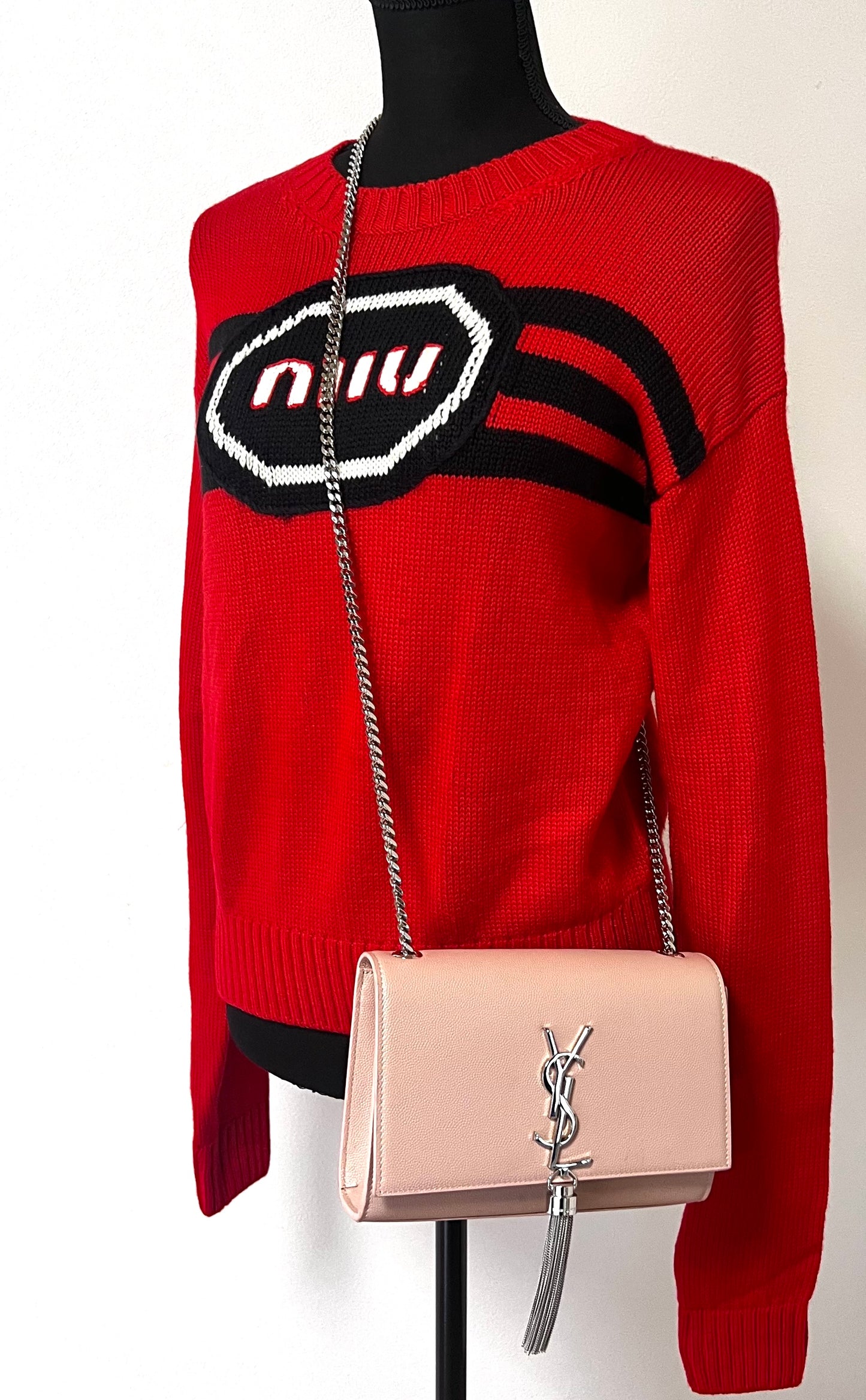 Yves Saint Laurent Kate with Tassel Flap Chain Bag             (🇵🇭P59,340)