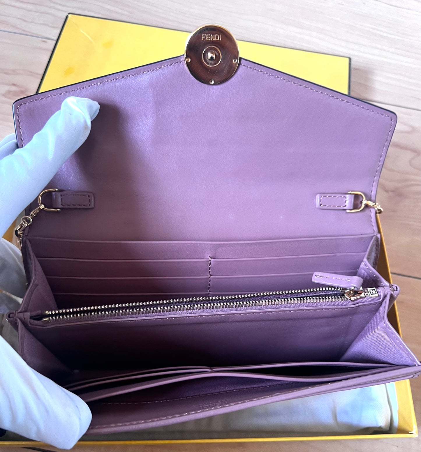 Fendi F is Continental Studded Leather wallet on Chain               (🇵🇭P23,220)