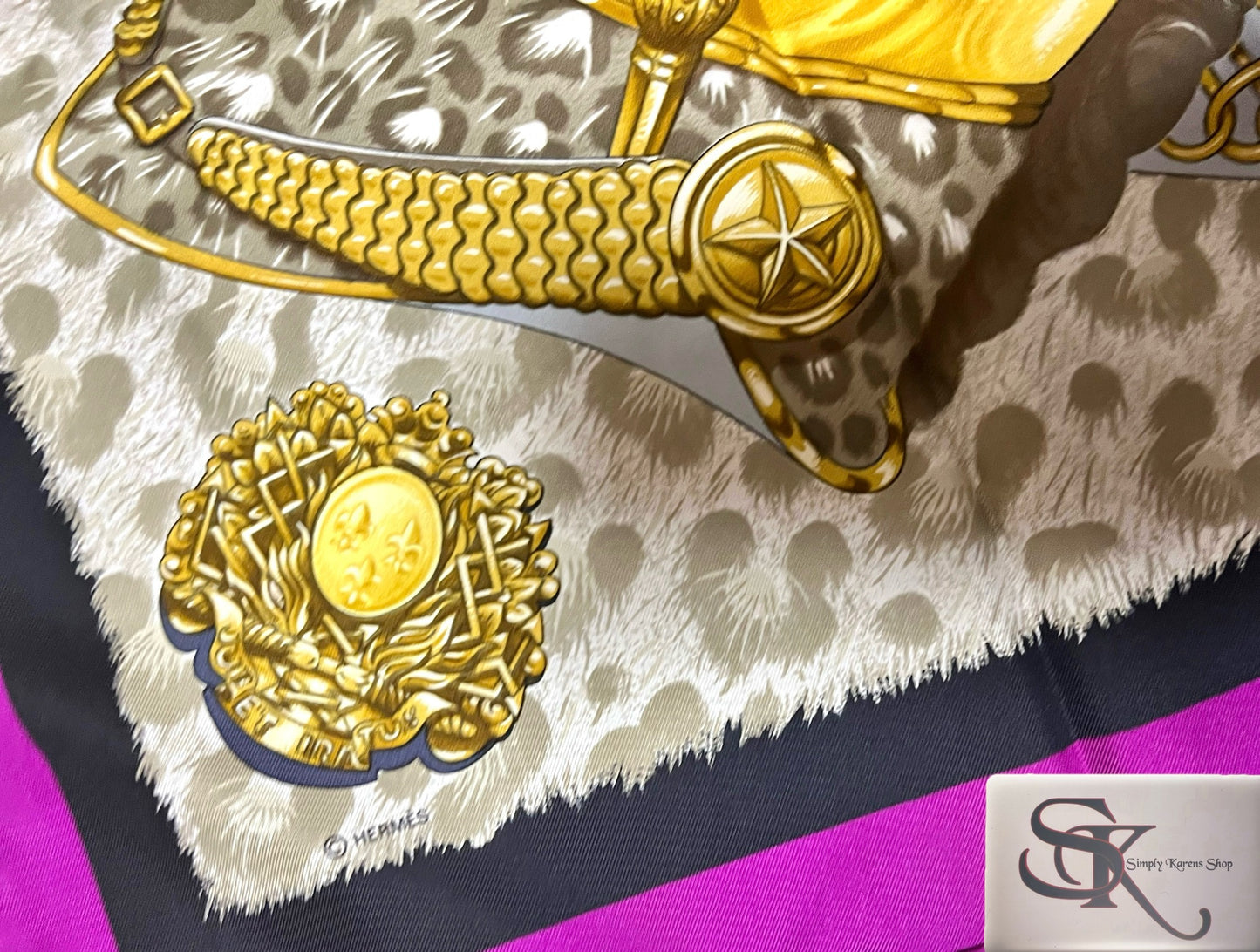 Hermes Silk Scarf Helmet and Feather Motif 90 X 90             (🇵🇭P10,320)