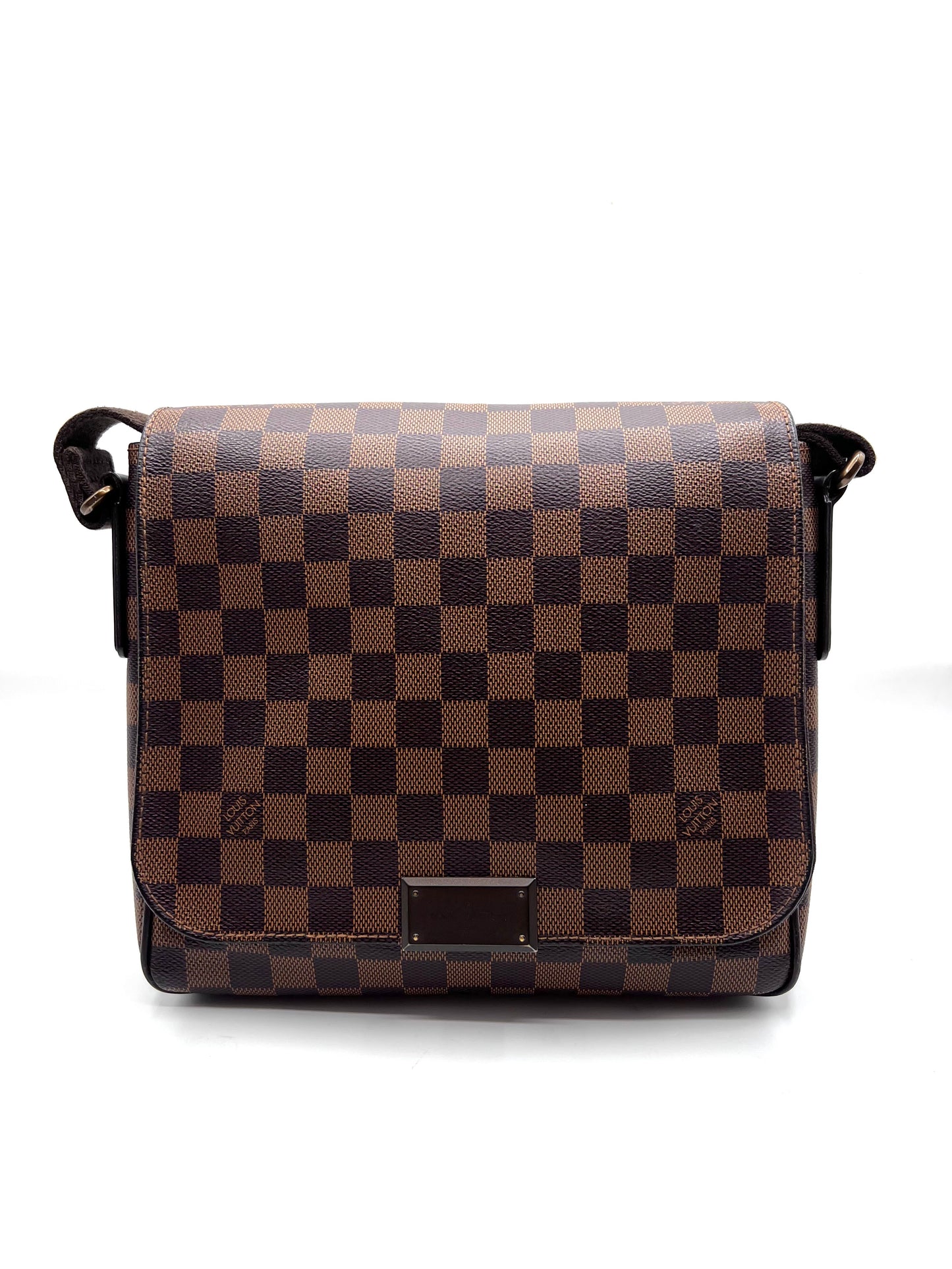Louis Vuitton District Damier Ebene Pm size Crossbody Bag                      (🇵🇭P55,040)