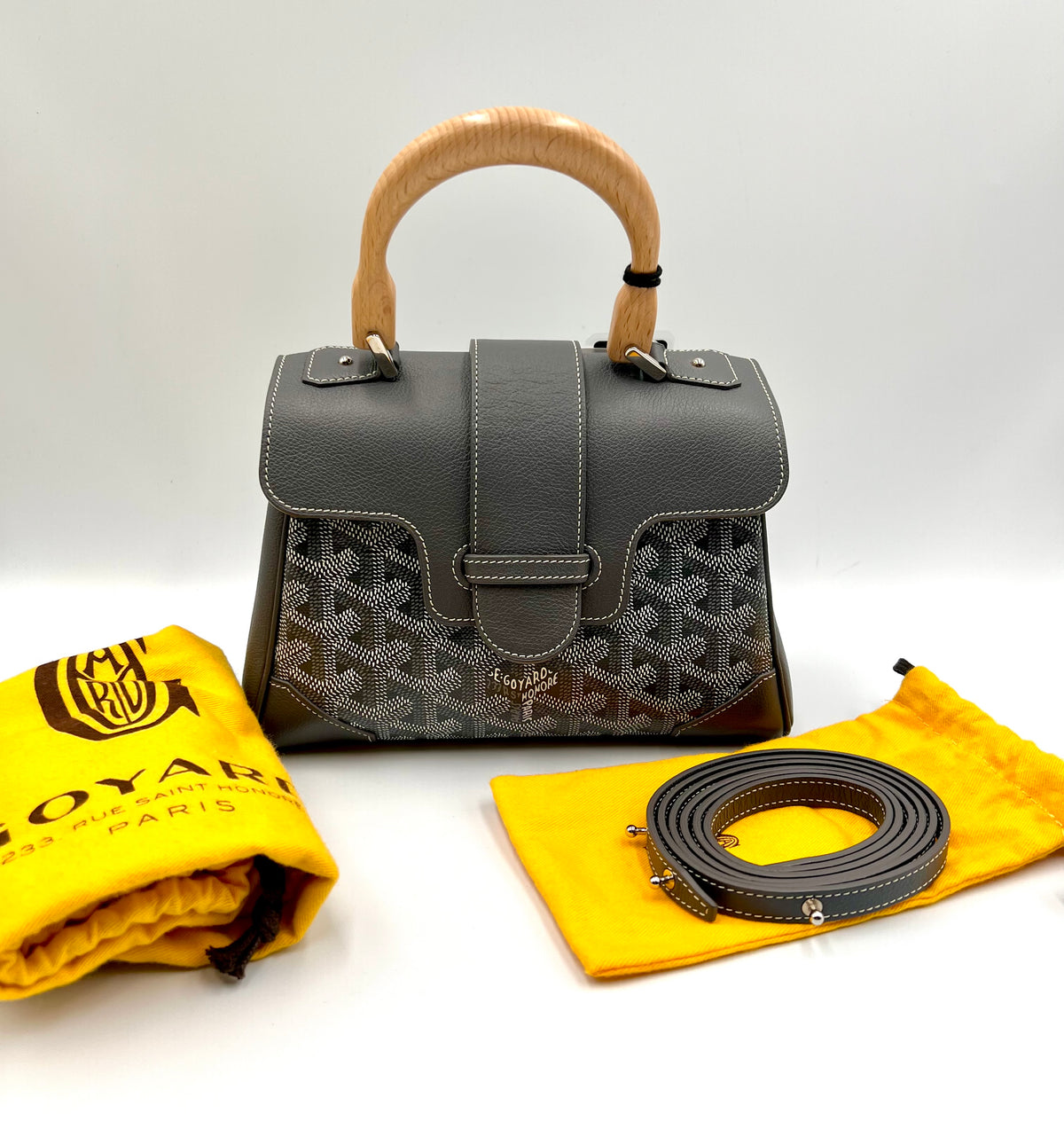 Goyard Mini Saigon Gray 2 way Bag w/ Box & Dust Bag           (🇵🇭P198,000)