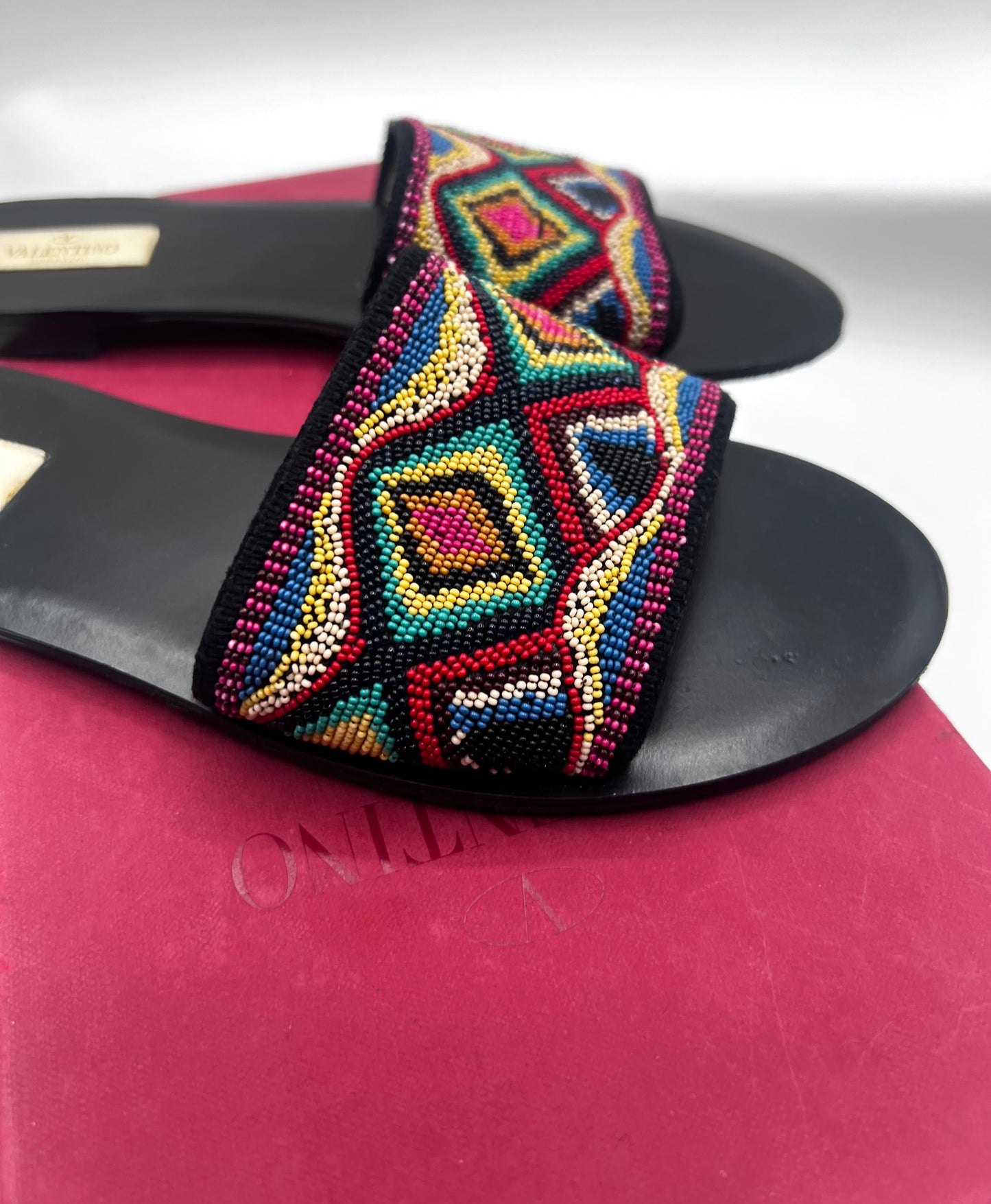 Valentino Garavani Multicolor Bead Embellished Fabric Flat slide S38  (🇵🇭P20,640)