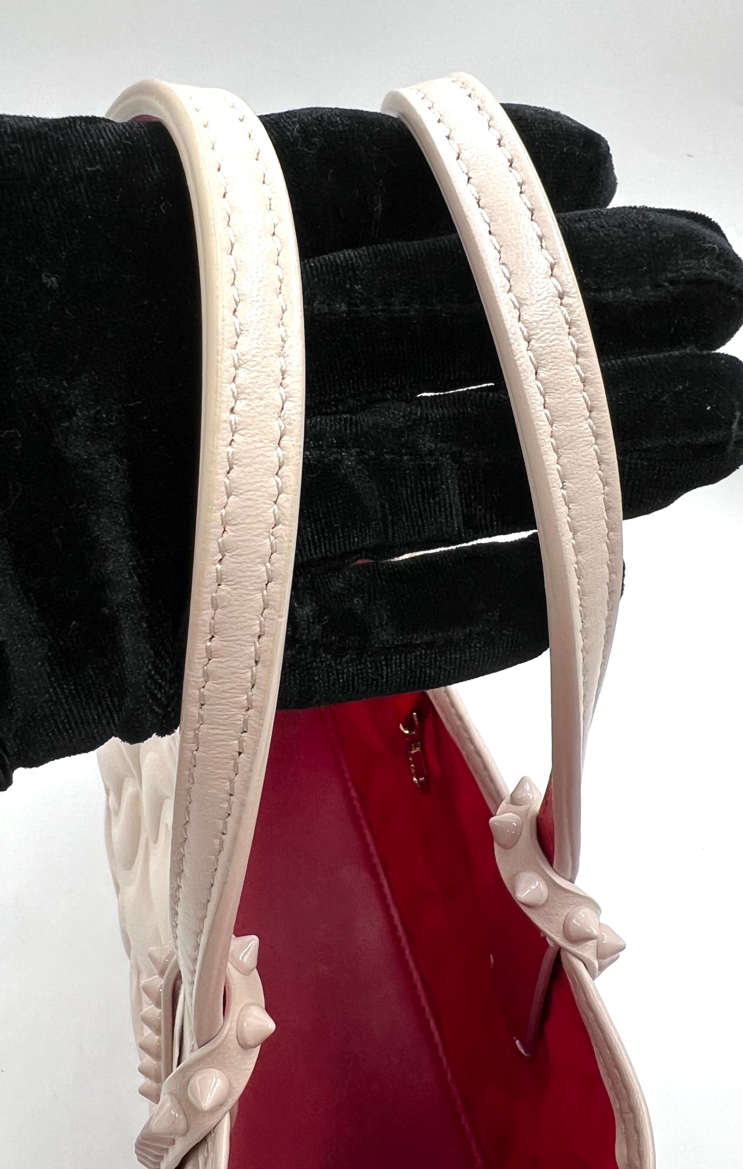 Christian Louboutin Small Cabata Embossed CL Nappa Leather Tote 2 way                 (🇵🇭P67,940)