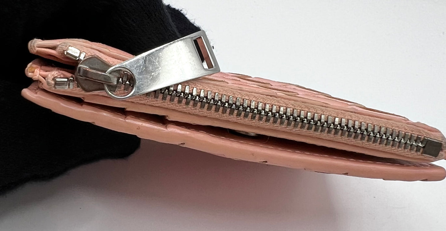 Bottega Venetta Compact Wallet (🇵🇭P8,699)