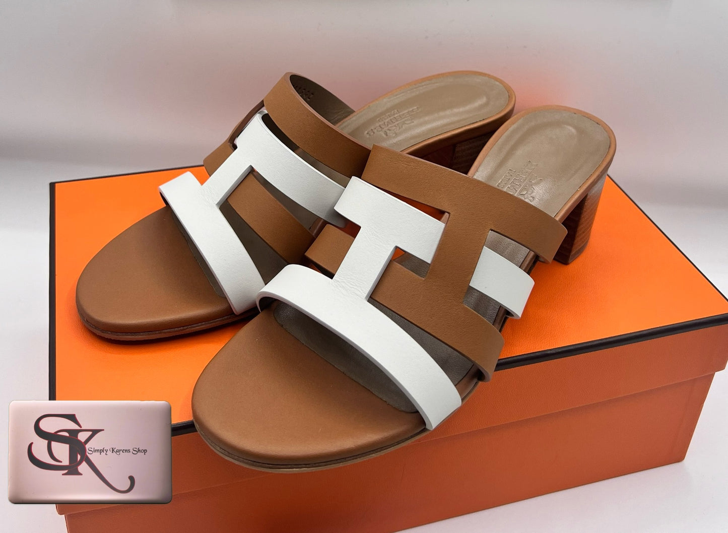 HERMES CALFSKIN AMICA SANDALS SIZE EU35