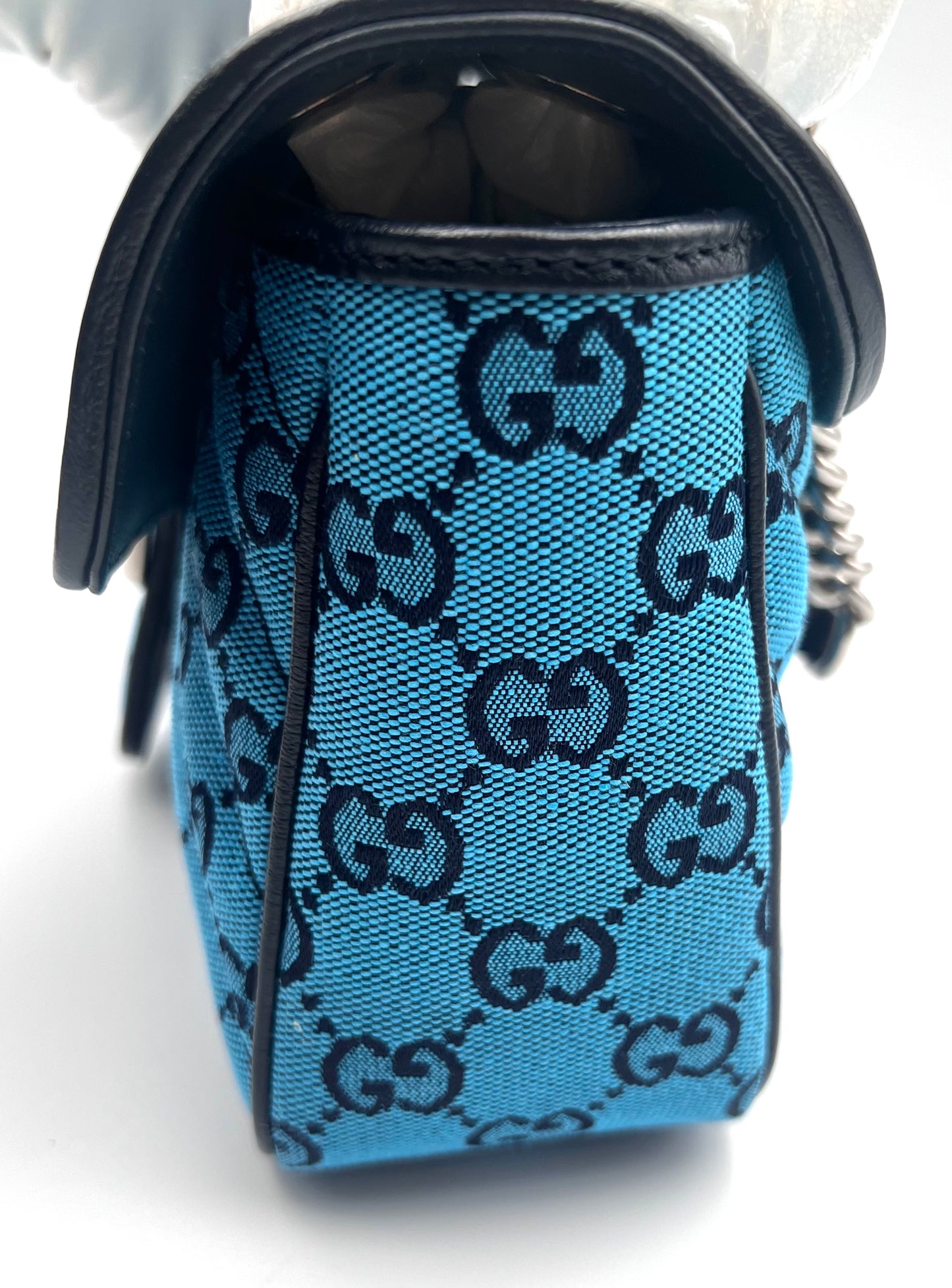 Gucci Marmont Blue Canvas Chain Flap MM size SHW        (🇵🇭P67,940)