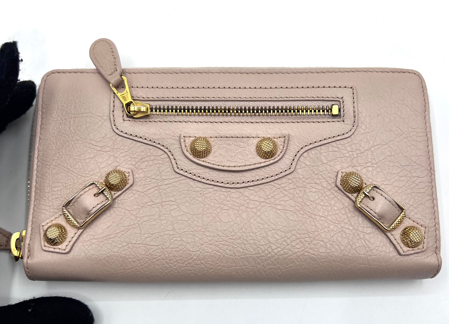 Balenciaga Giant Long Zip Around Wallet (🇵🇭P13,760)
