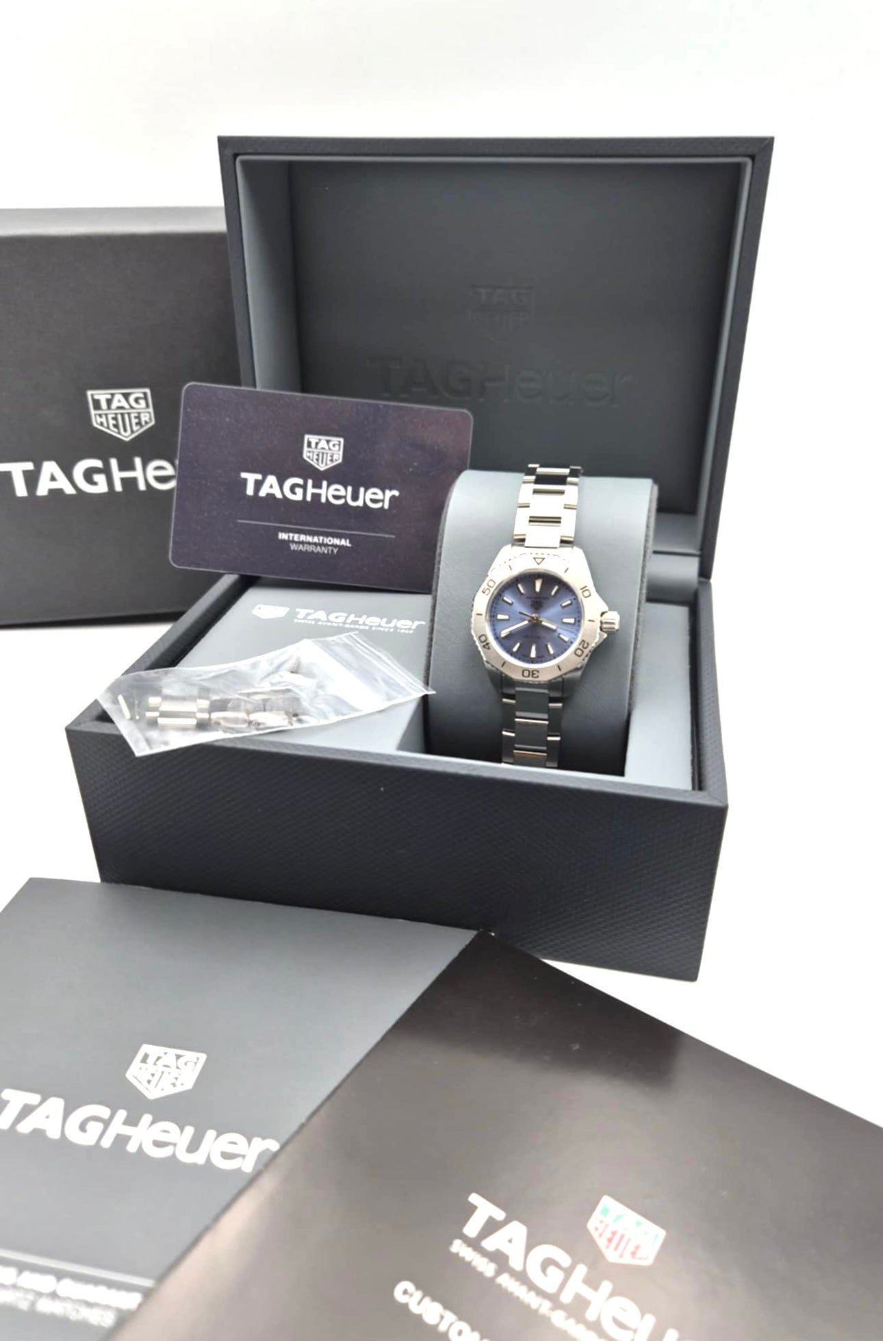 Tag Heuer Aqua Racer Qz 30 mm SS/Blue Dial 15.5cm  + 4extra links (🇵🇭P70,950)