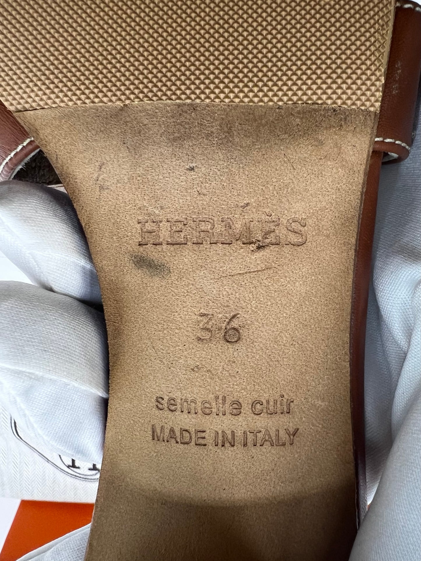 Hermes Oasis Sandals Gold Size 36  (🇵🇭P33,540)