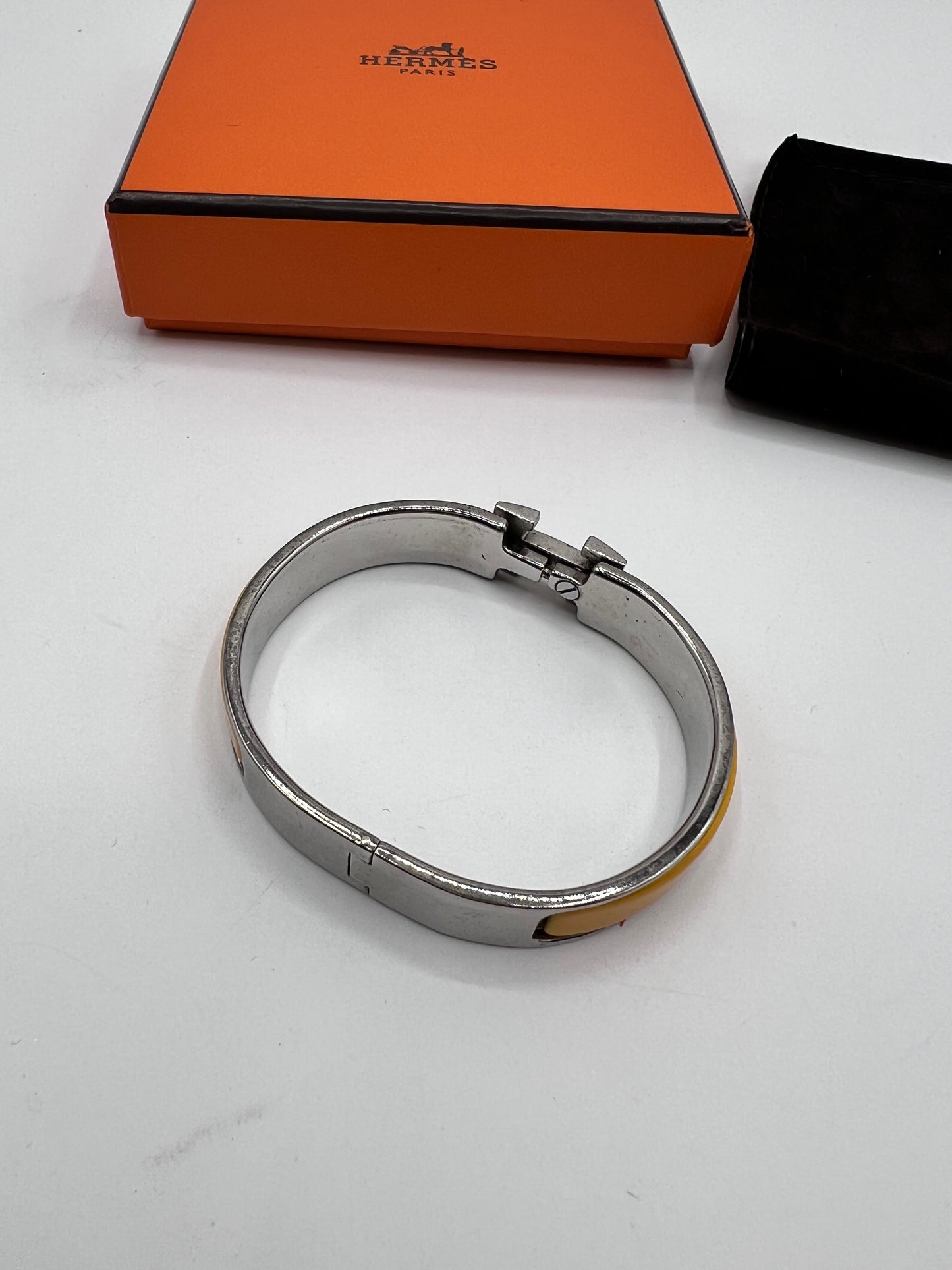 Hermes Cliclac  bangle Silver hardware mustard Enamel Size 16cm   (🇵🇭P29,240)