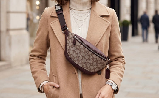 Coach Warren belt bag in Signitur Canvas (🇵🇭P6,880)