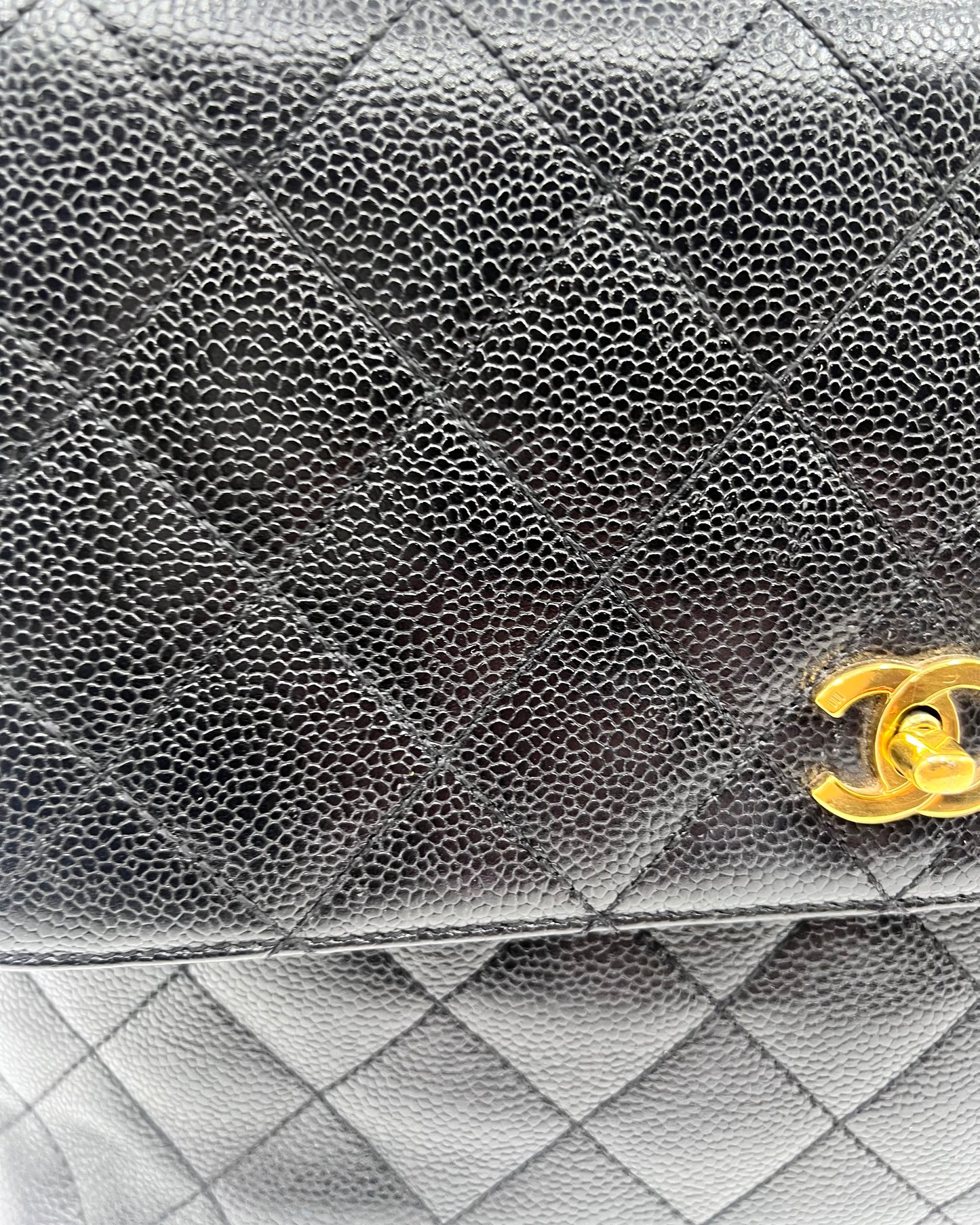 Chanel Vintage Kelly Top Handle Bag in Carviar             (🇵🇭P163,400)