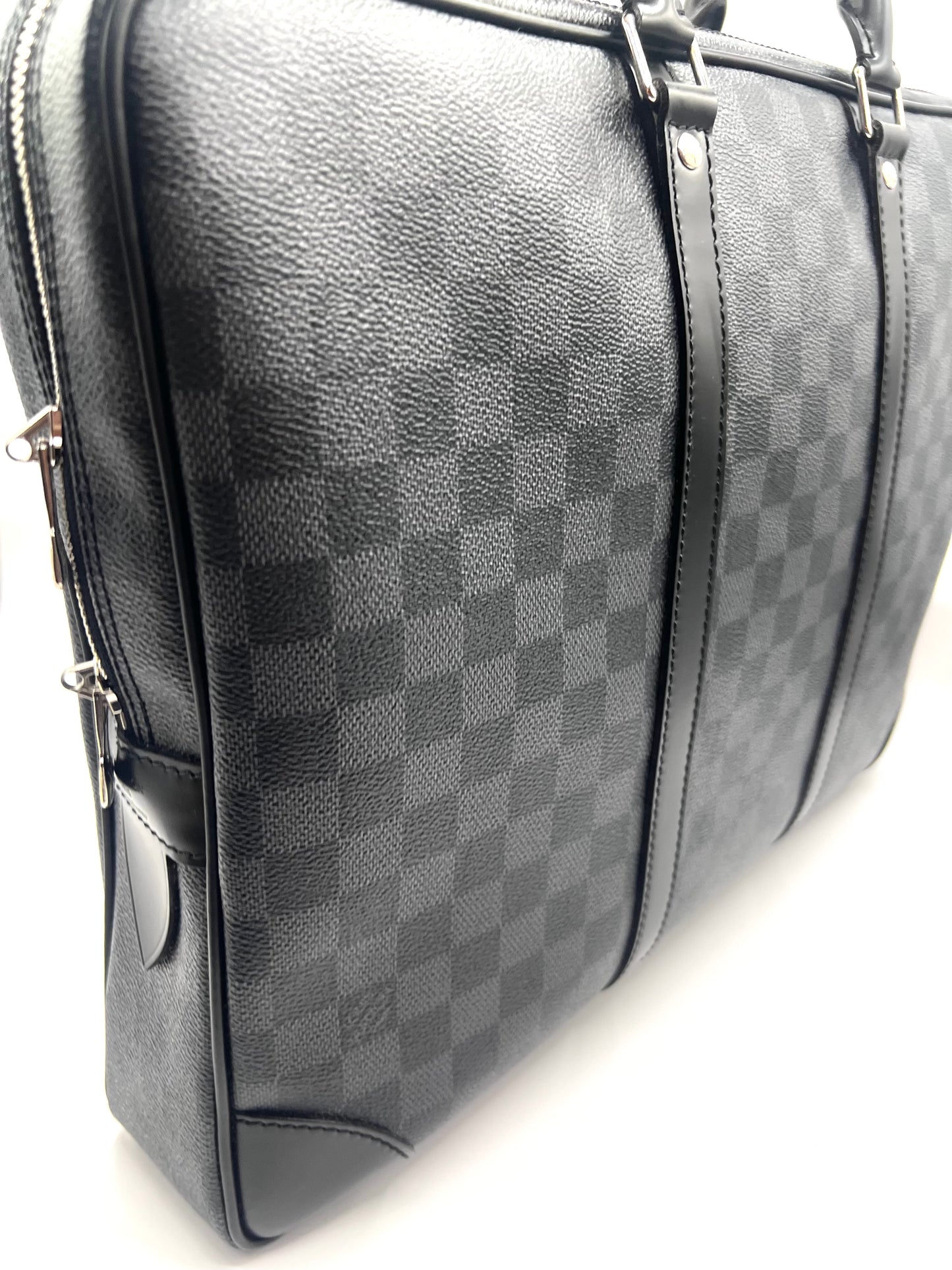 Louis Vuitton Porte Document Voyage Pm Briefcase Graphite Canvas (🇵🇭P46,440)