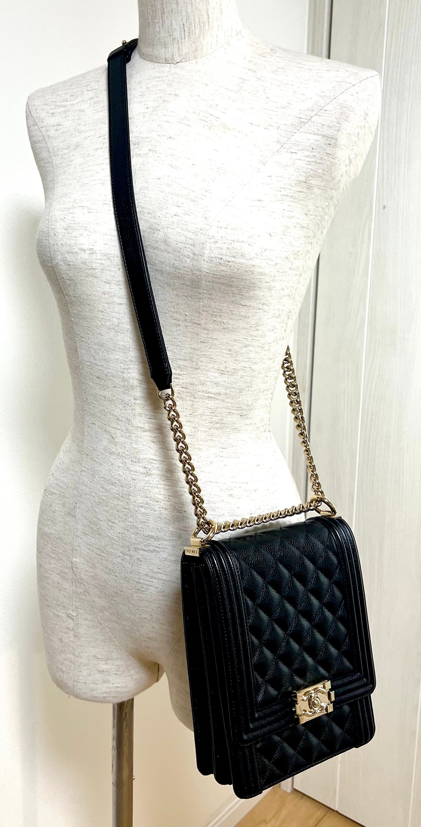 Chanel Leboy North South Black Caviar GHW Series 28 w/ Card Dustbag & Box               (🇯🇵P197,800)