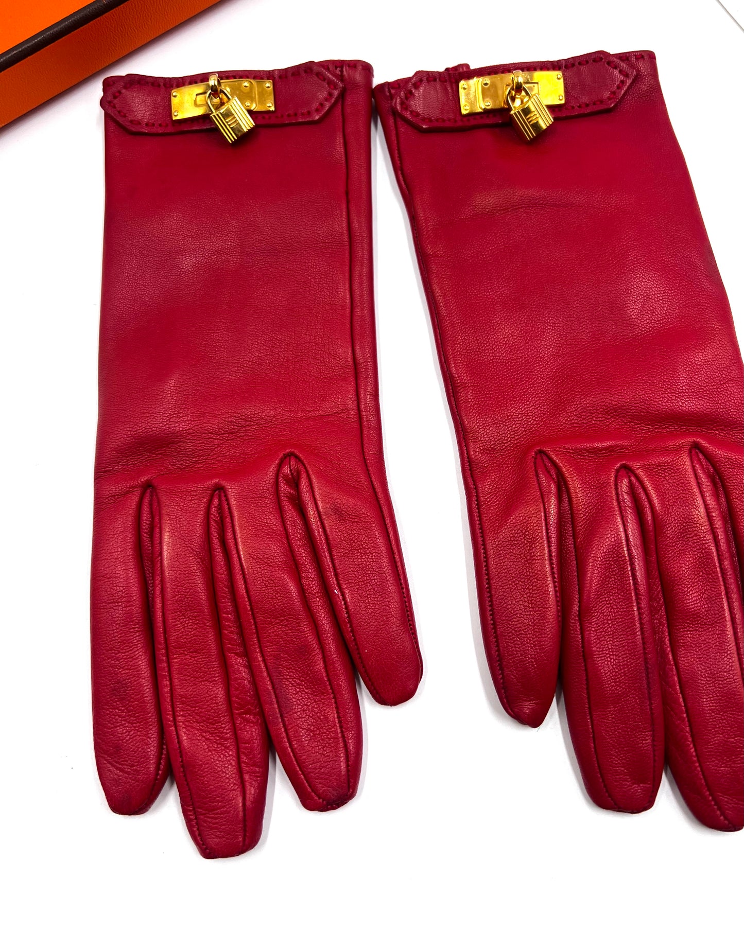 Hermes Kelly Red Ladies Gloves Small Size  (🇵🇭P12,040)