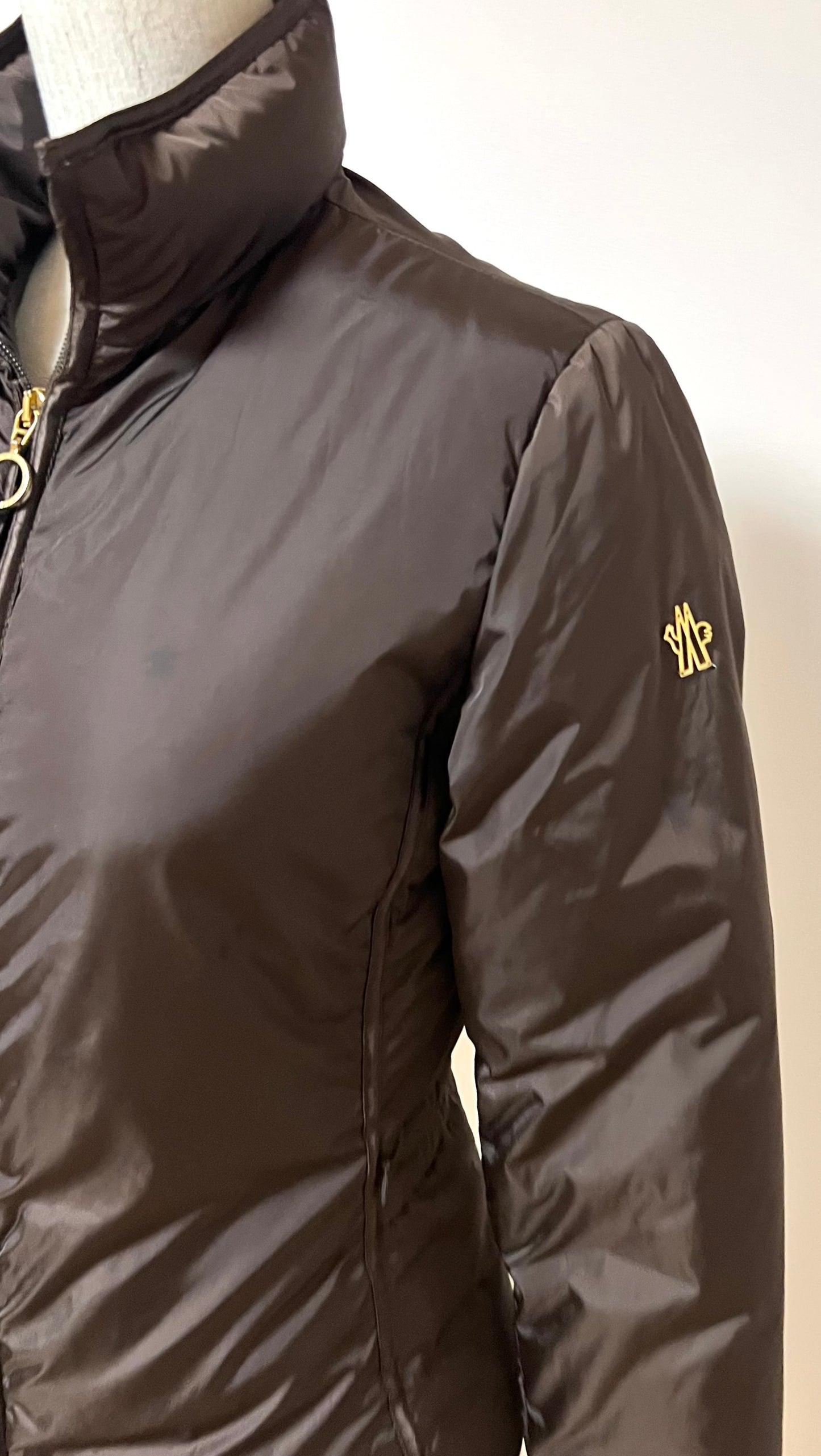 Moncler Down Jacket Brown Size 1 (🇵🇭P18,490)