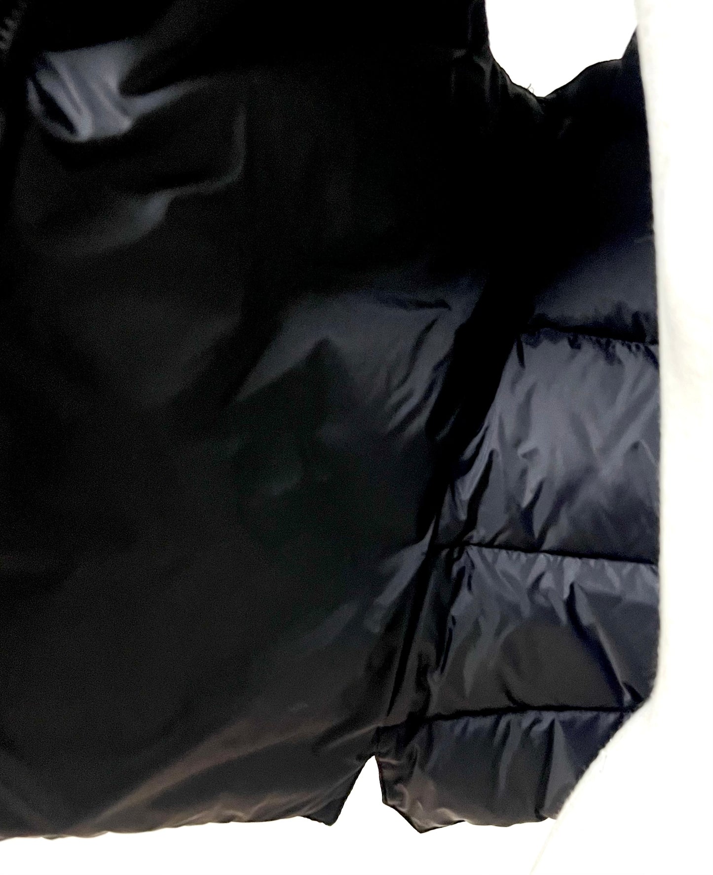 Canada Goose Black Down Vest S~M Size (🇵🇭P23,220)
