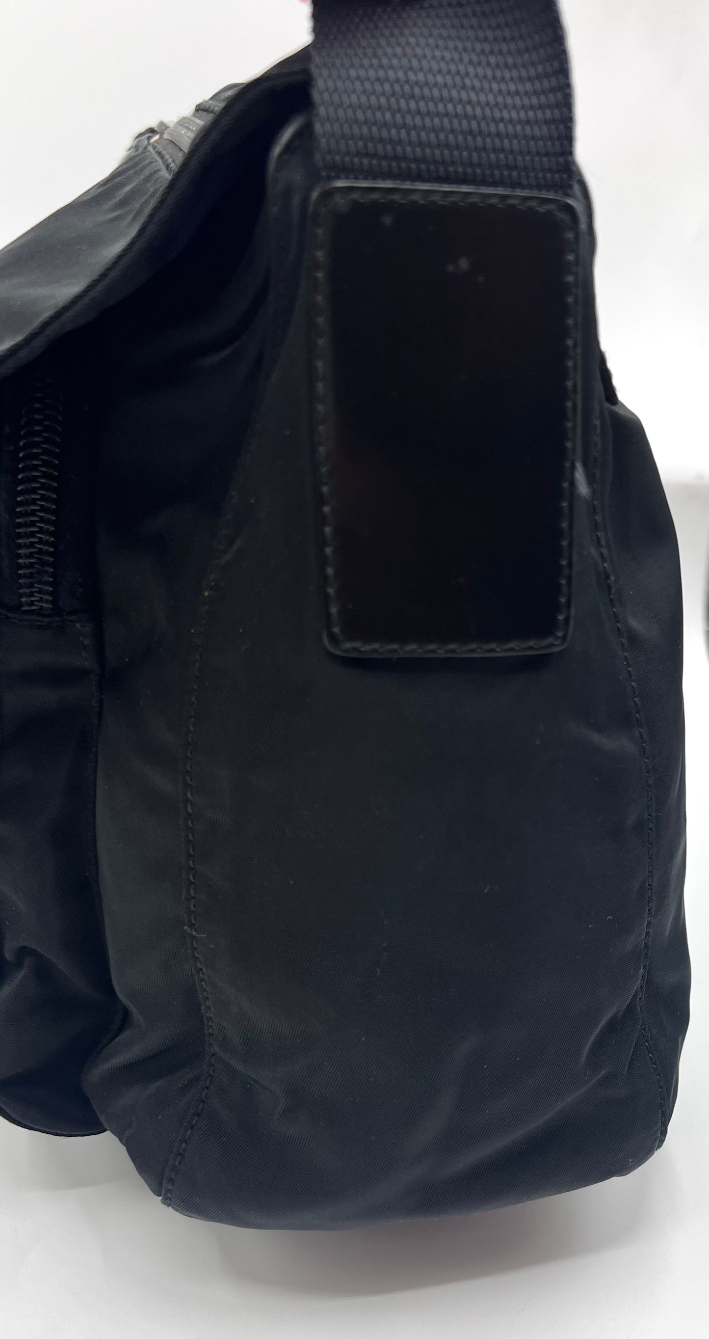 Prada Tessuto Nylon Black Crossbody Bag  (🇵🇭P20,640)