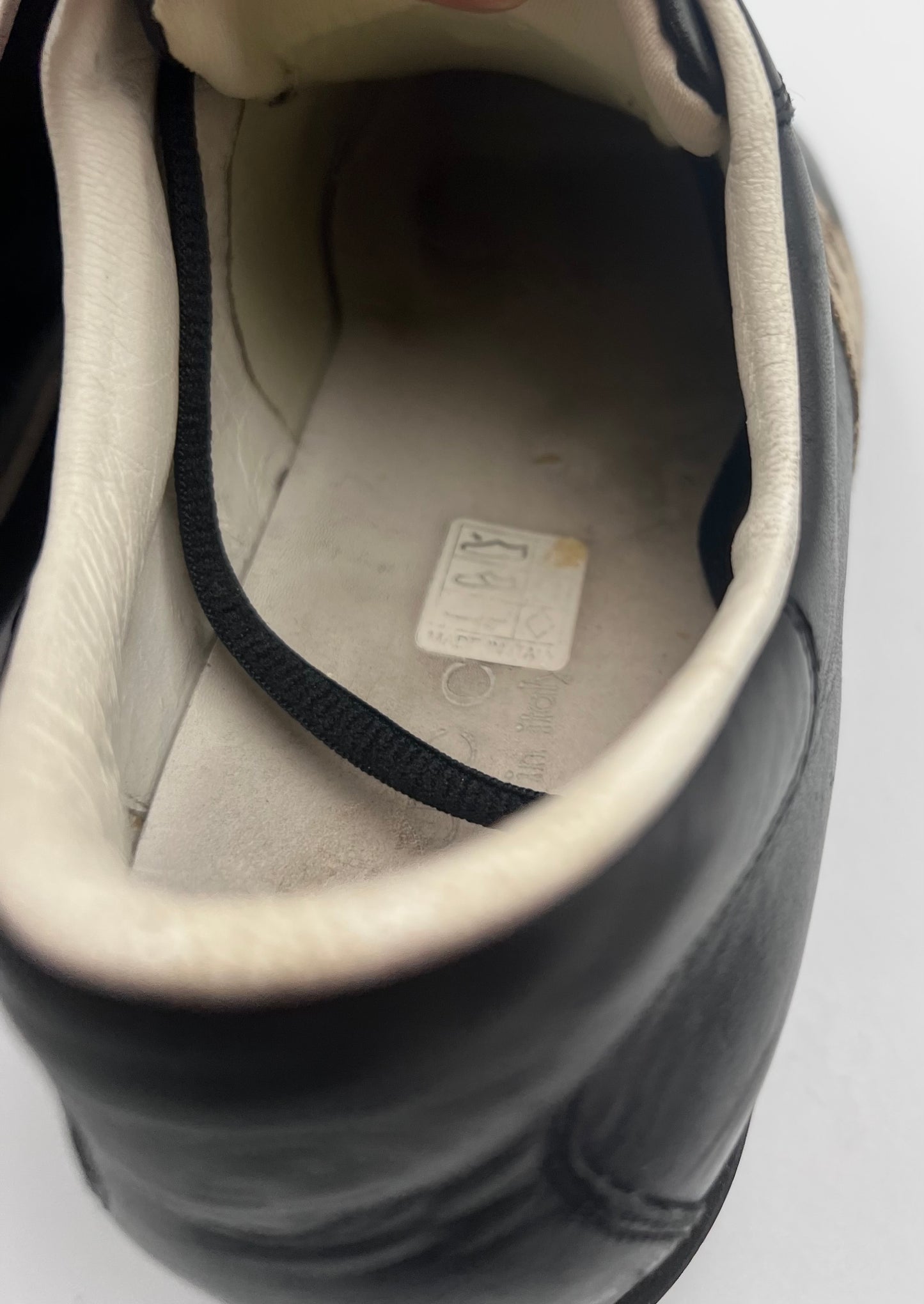 Gucci Semi Formal  Mens Leather Shoes S 40 1/2          (🇵🇭P12,040)