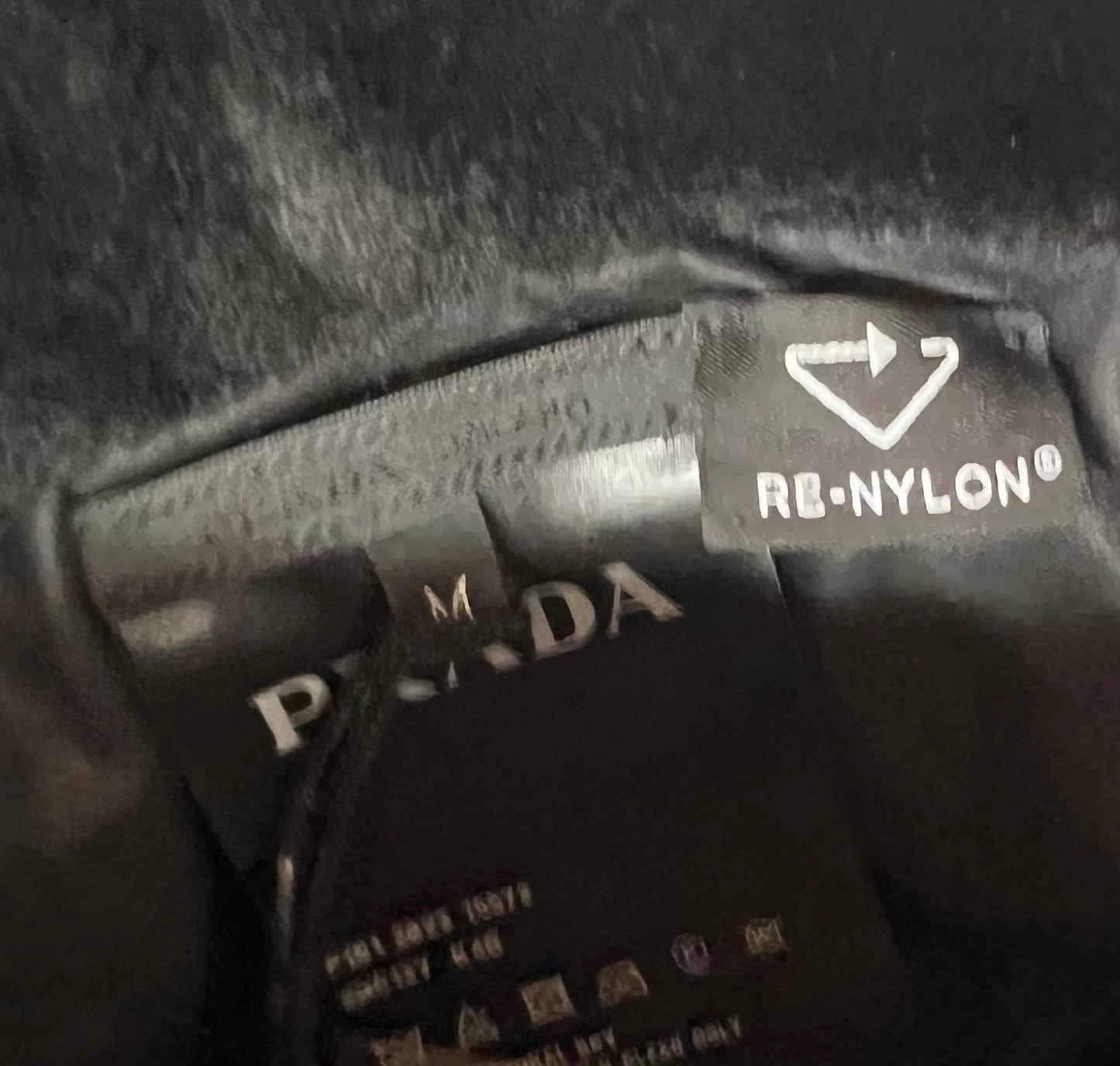 Prada Re-Nylon Fur Bucket Hat M size   (🇵🇭P26,660)