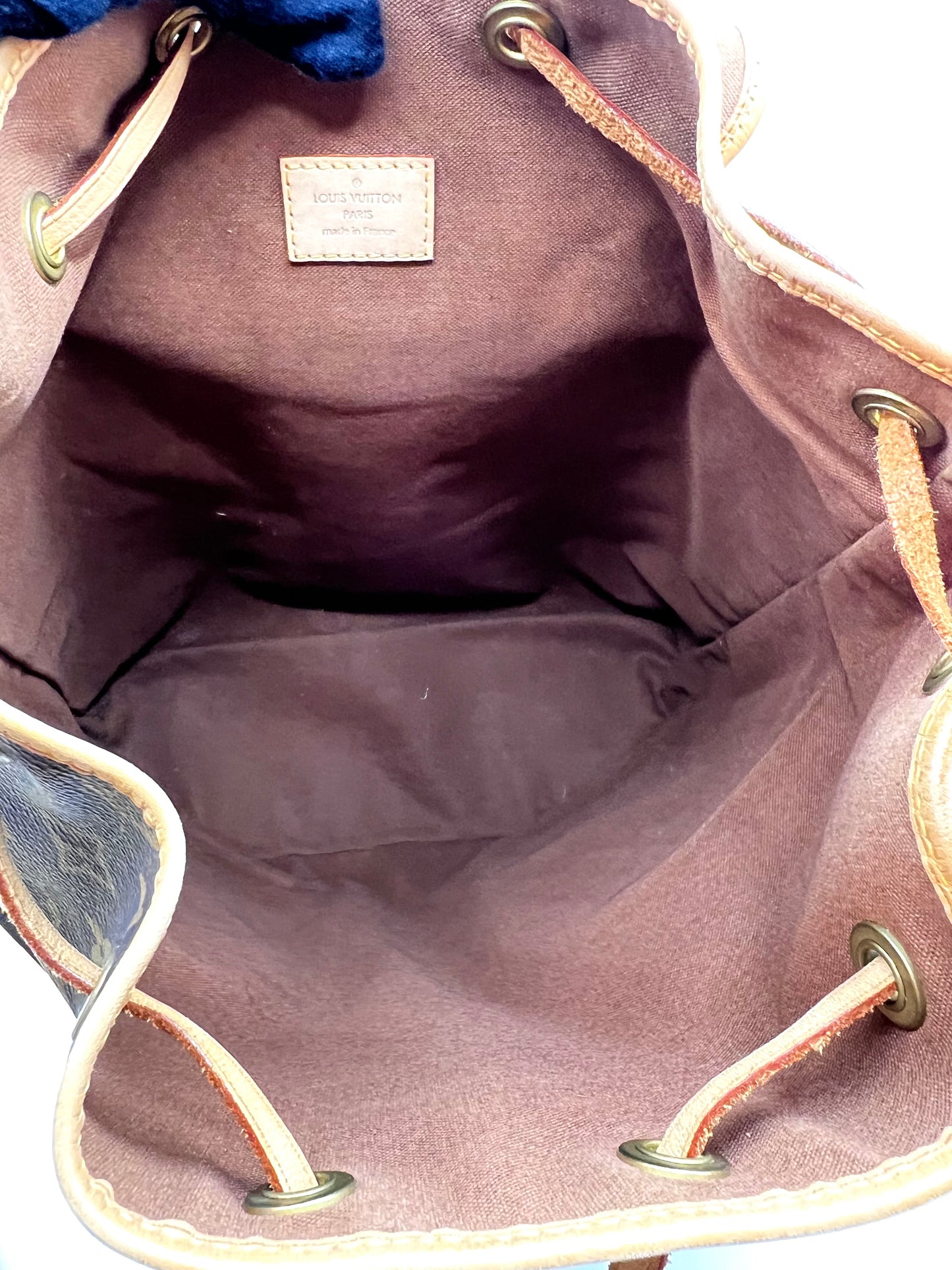 Louis Vuitton Monogram Bosphore Back Pack               (🇵🇭P77,400)