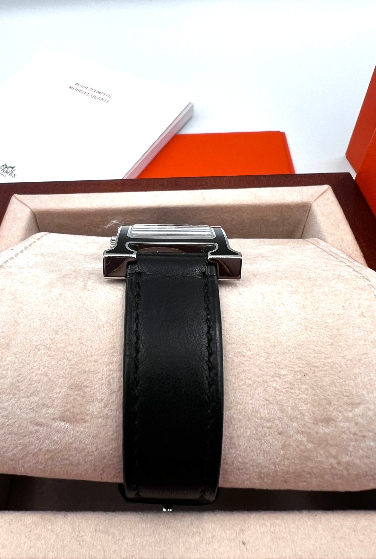 Hermes H Watch Black Dial/ Black Leather strap 21mm Yr.2021 16cm (🇵🇭P79,550)