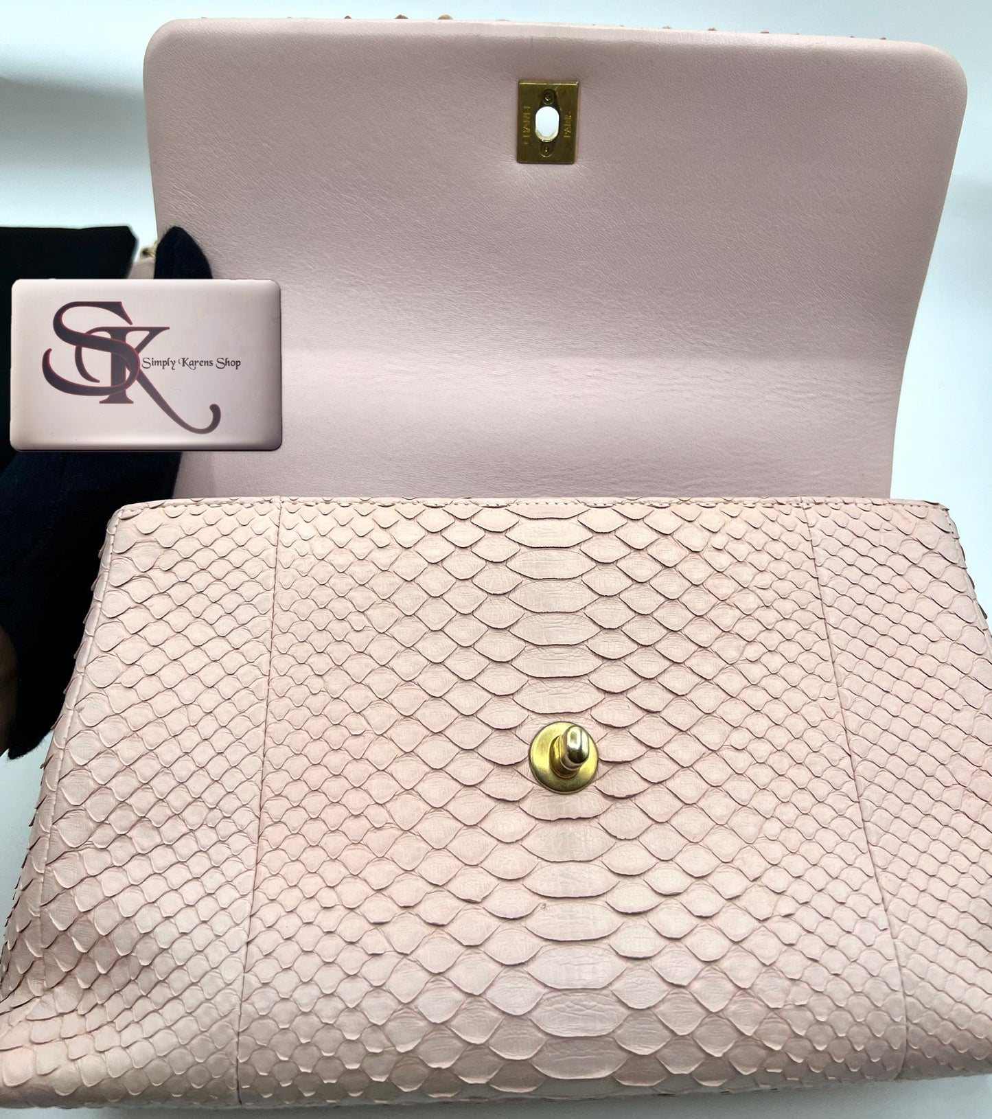 Chanel Python Coco Top Handle in Pink     (🇵🇭P344,000)