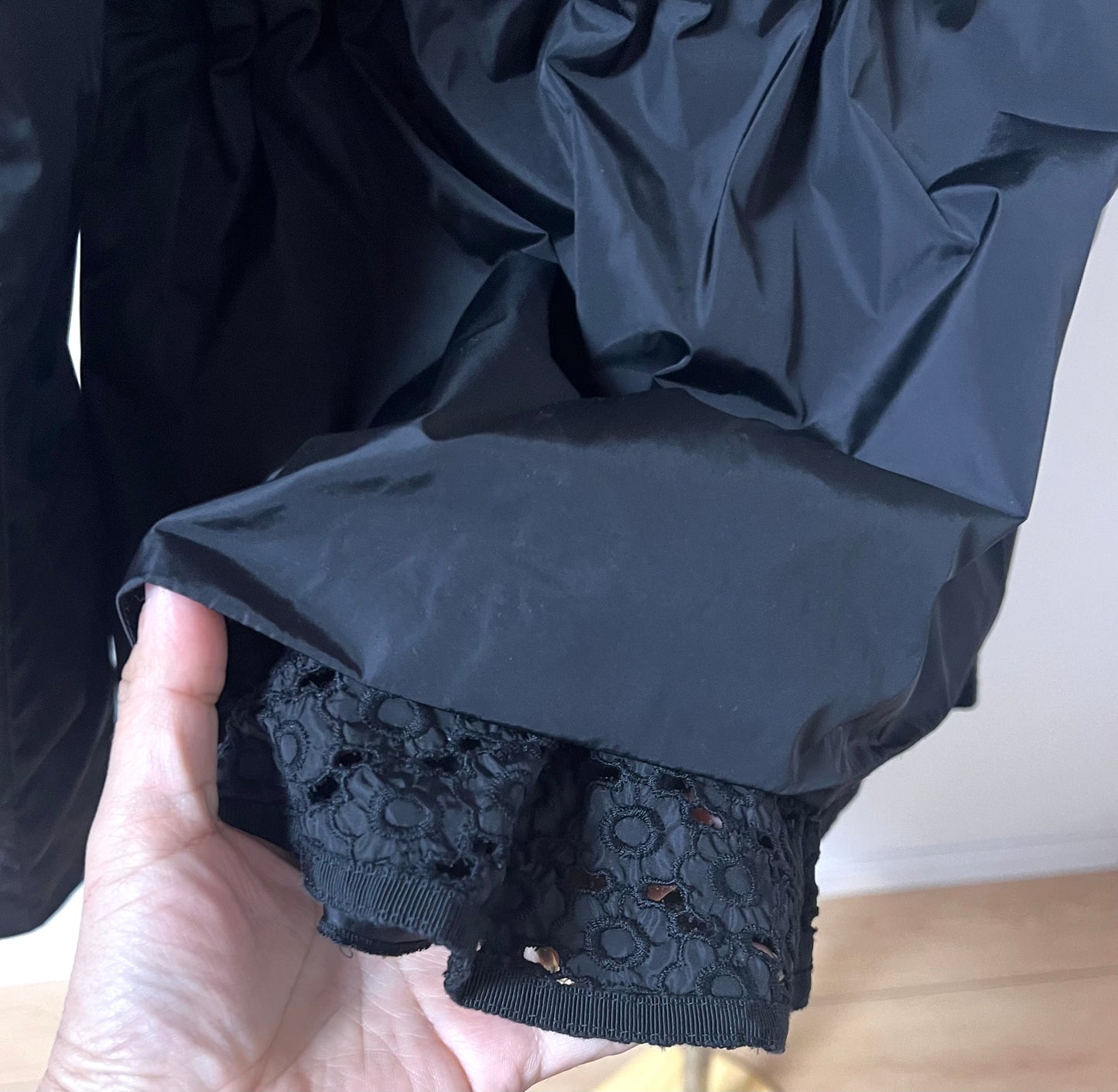 Moncler Black Nylon Jacket Size 1   (🇵🇭P14,620)